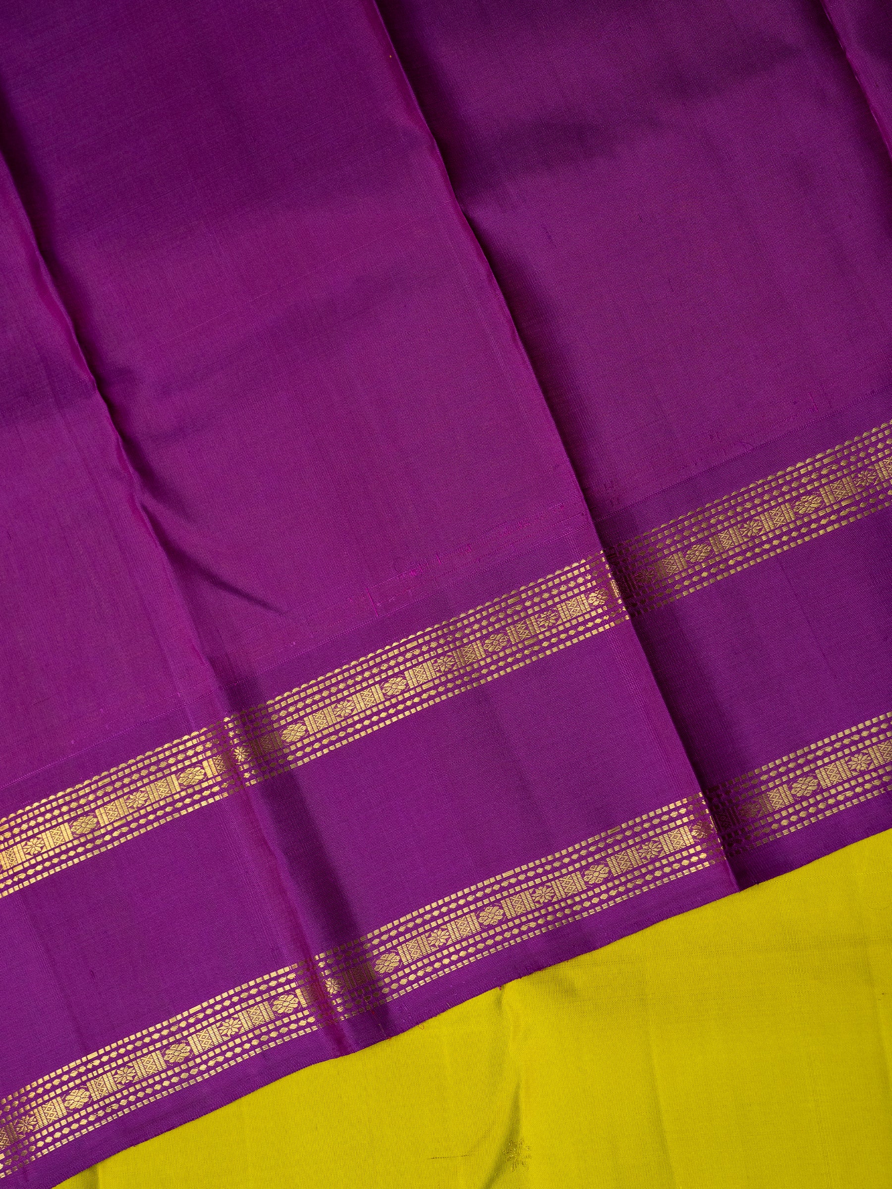 Sampanga with Temple Retta pet border / Kanjipuram Silk Saree CLSA4489