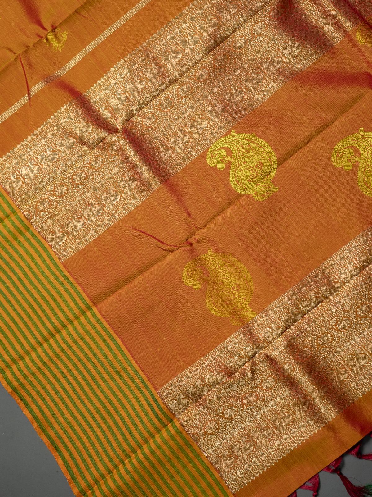 Orange shot green varisapet border/ Kanjipuram Silk Saree CLSA5568