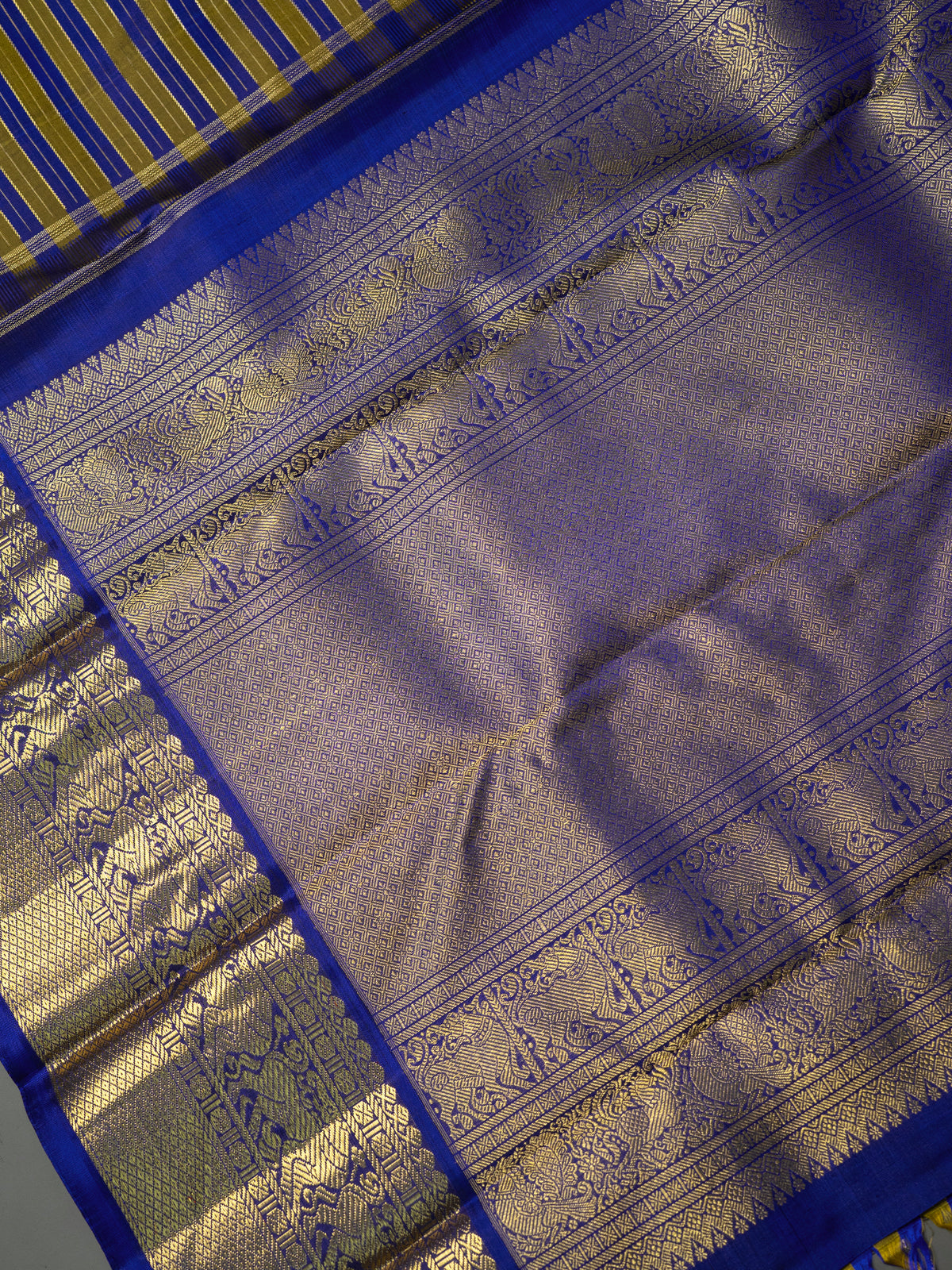 Vintage veldhari / Kanjipuram Silk Saree CLSA6340