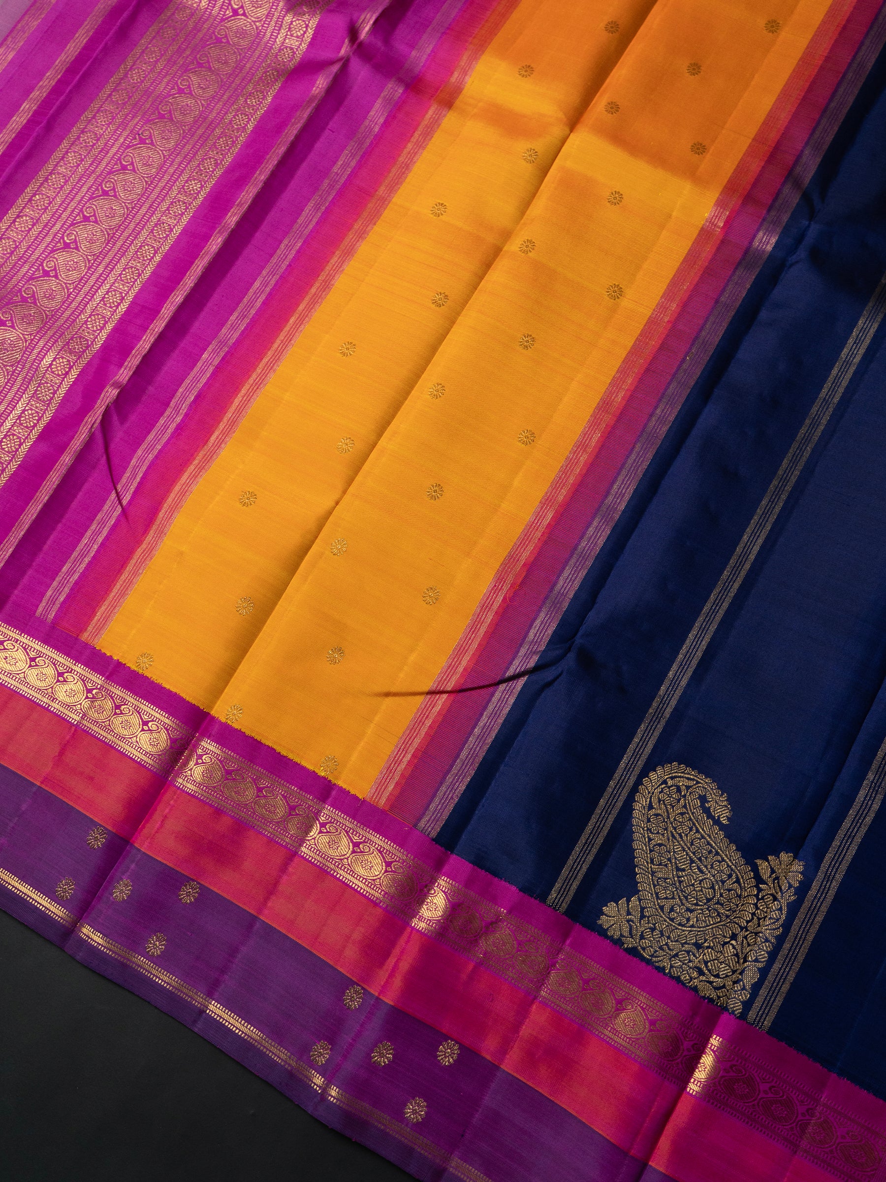 Apple green korvai triple pallu / Kanjipuram Silk Saree CLSA6980