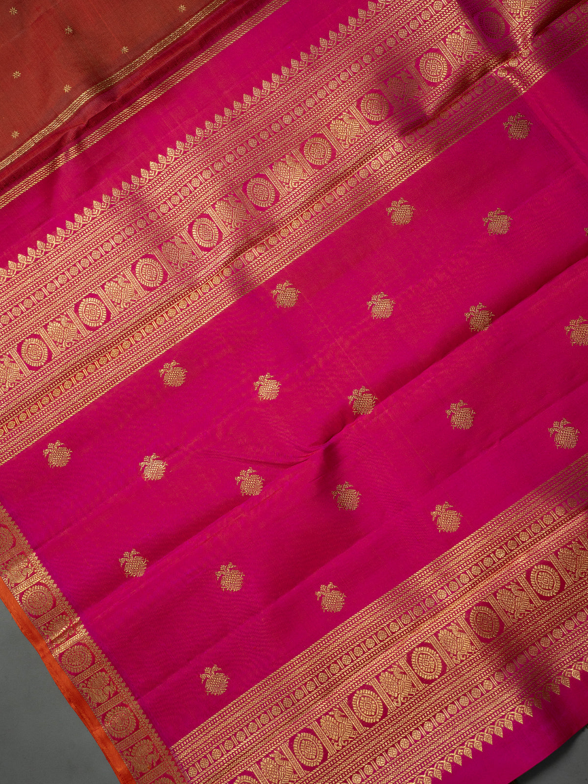 Manthulir small pet pure Kanjipuram Silk Saree CLSA7603