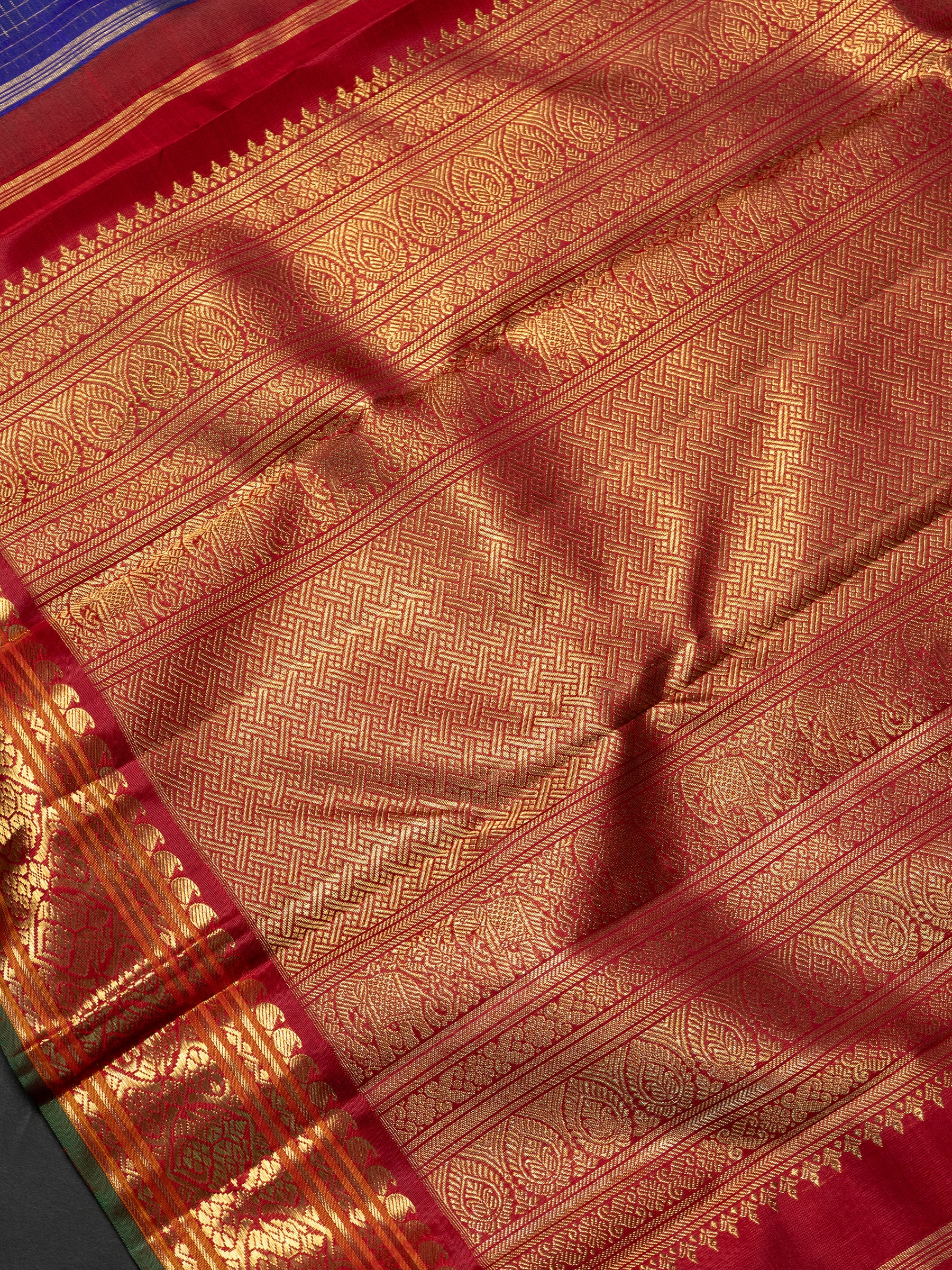 Zari Kattam Korvai / Kanjipuram Saree CLSA8677