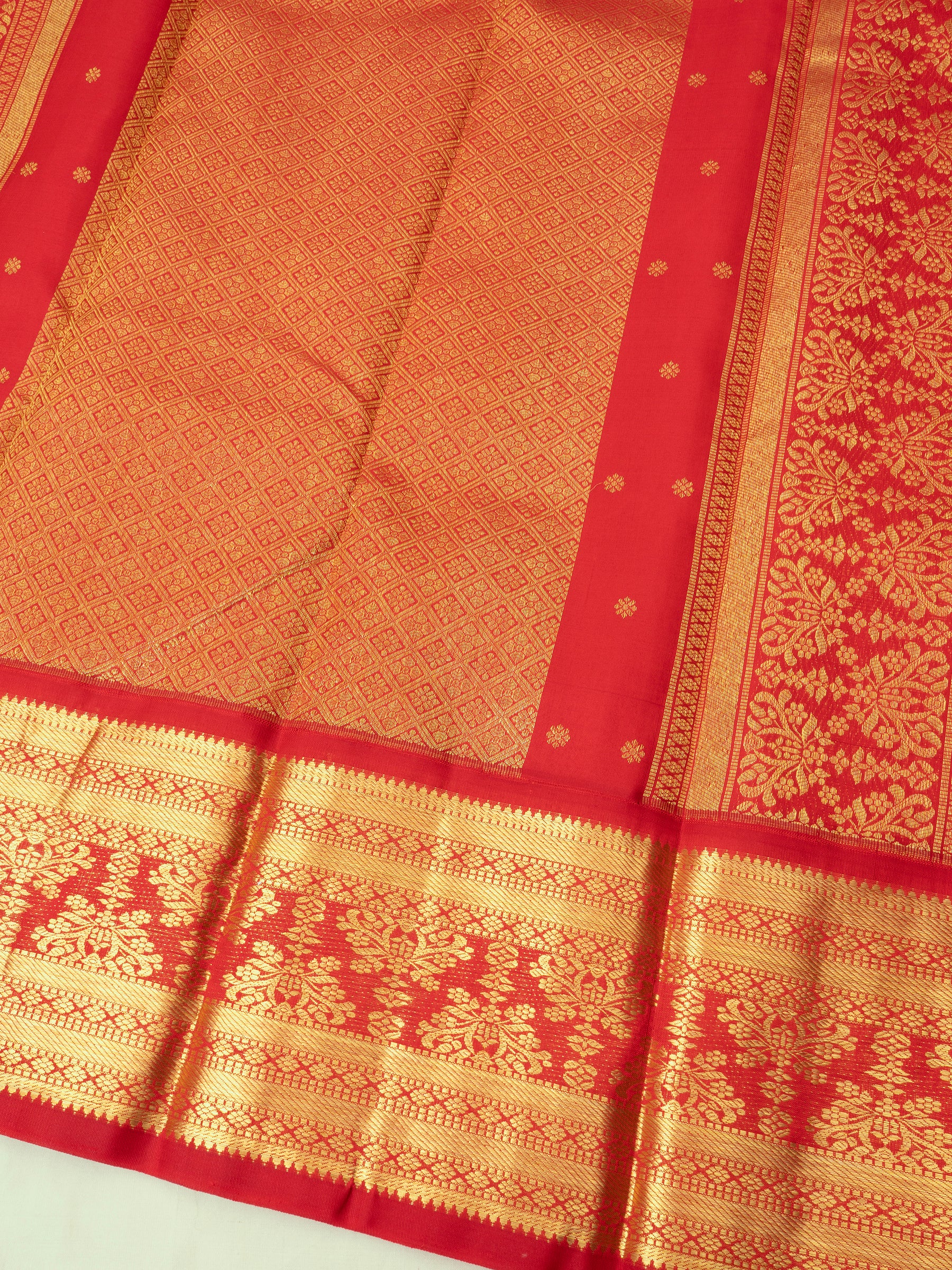 Beige Korvai Arani Silk Saree CLSA886