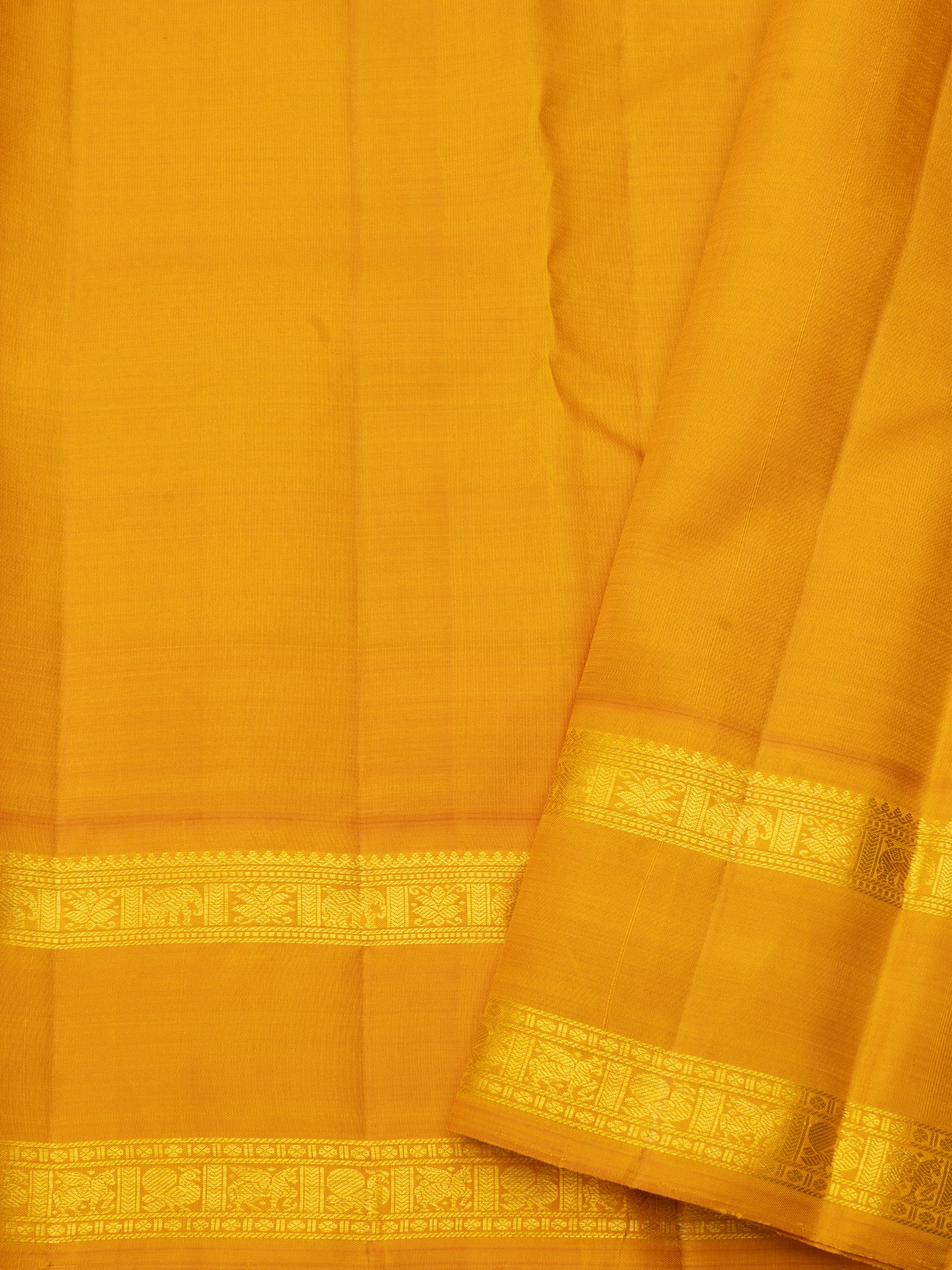 Beige kattam and mustard yellow rettapet border/ Arani Silk Saree CLSA9050