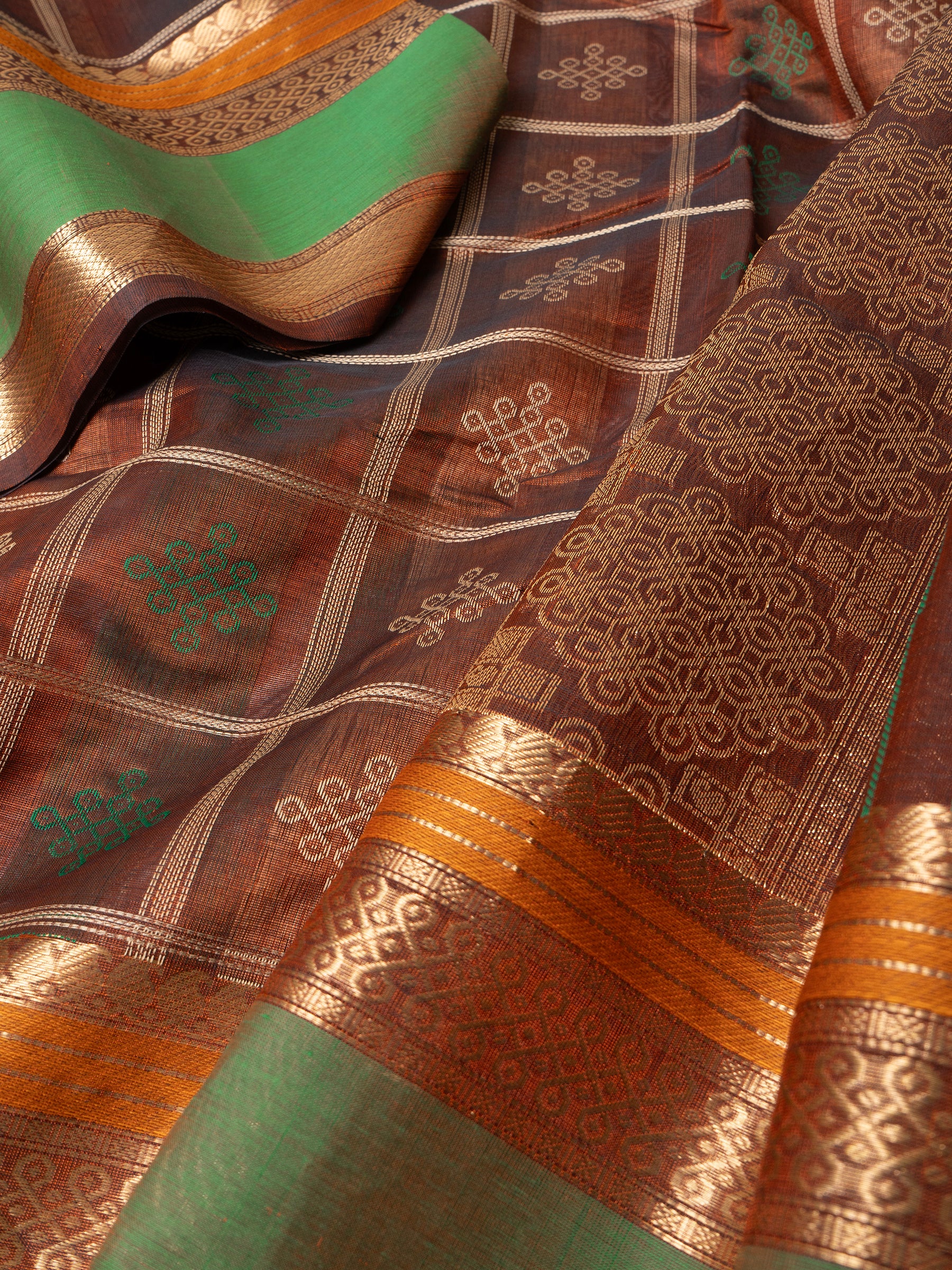 Maanthulir kattam kolam butta/ Silk Cotton Saree CLSA9724