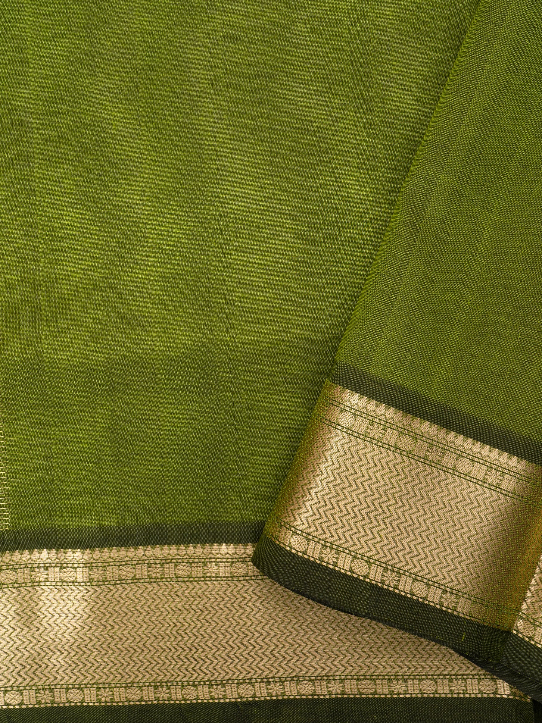 Green yazhi bettu butta/ Premium Silk Cotton Saree CLSA9746