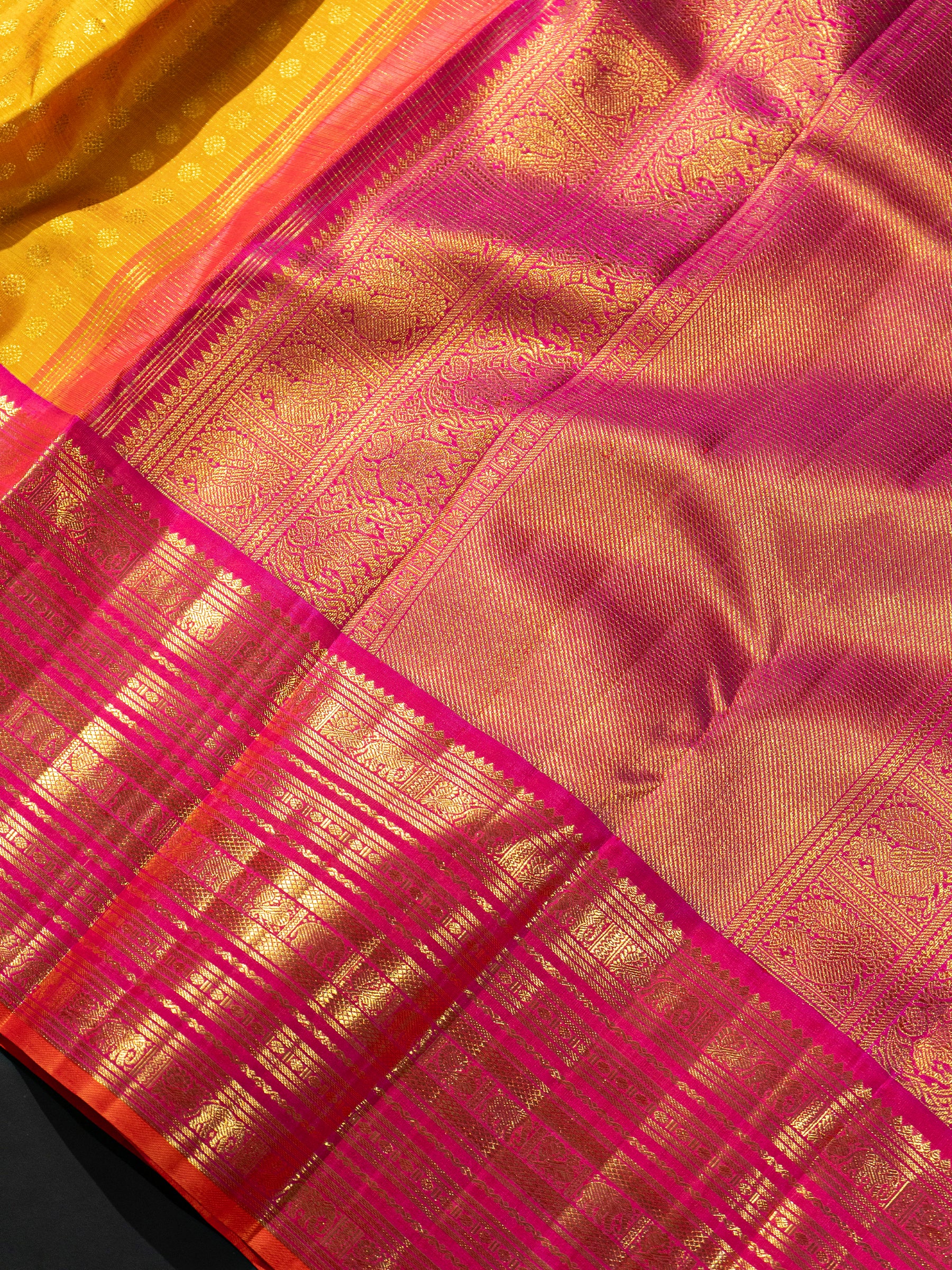 Yellow Vairaoosi varisapet Butta /Kanjipuram Silk Saree CLSA8246