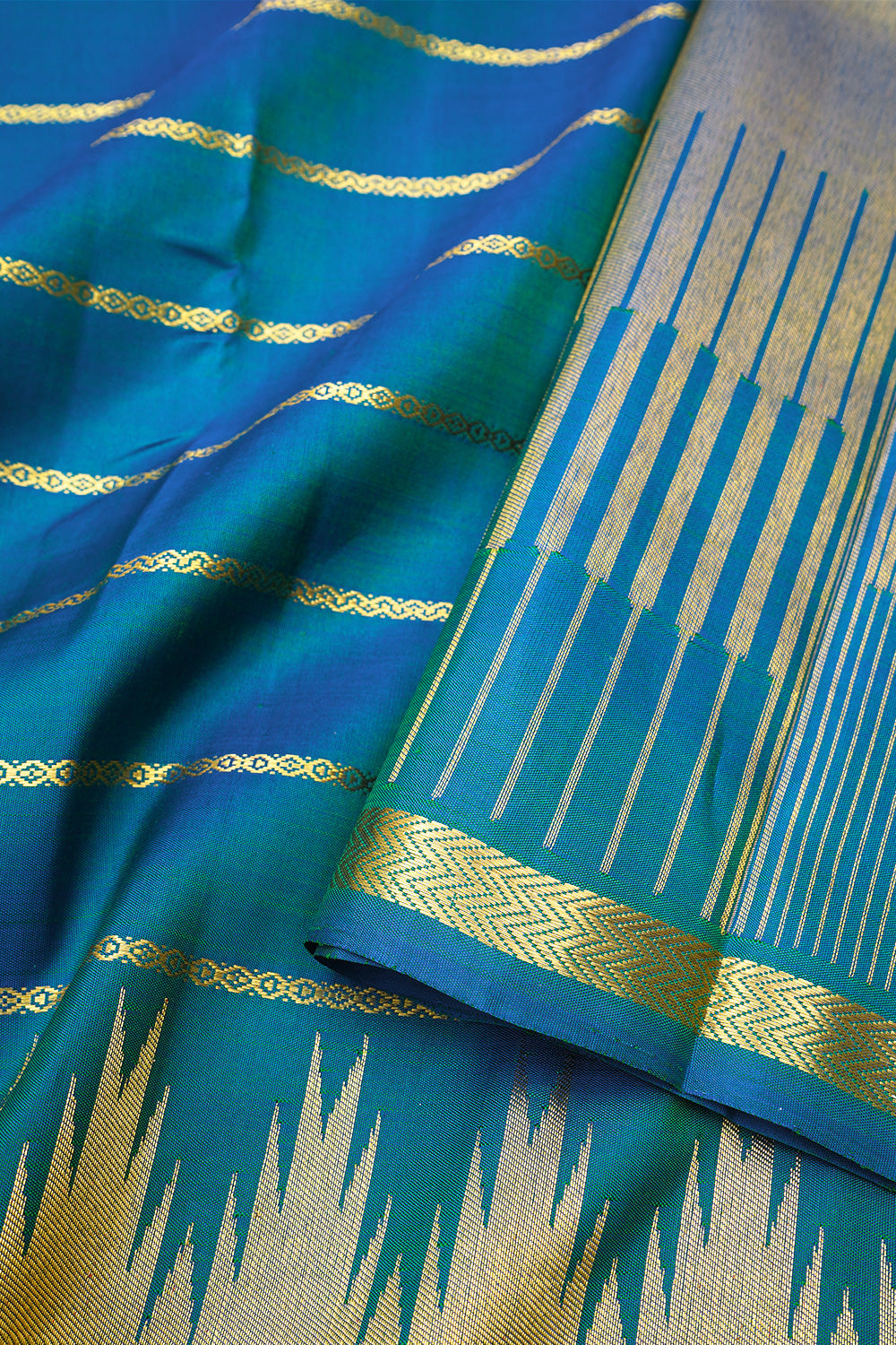 Mayilkazhuthu 8 kol temple and veldhari/ kanjipuram silk