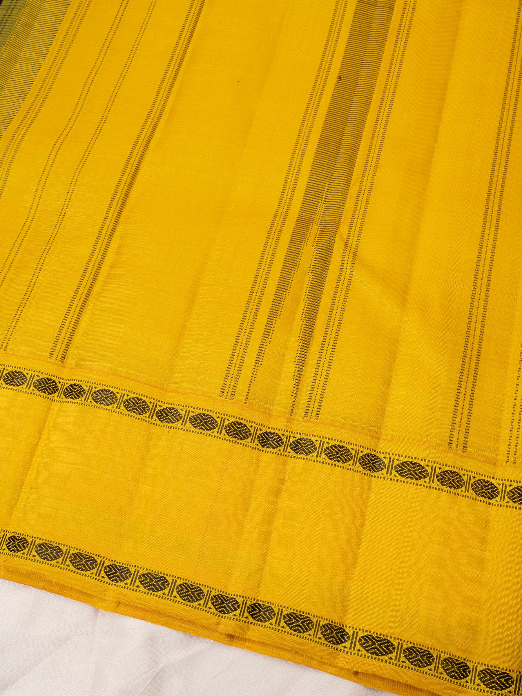 Vintage vaalapoo savuku / Arani Silk Saree CLSA9382