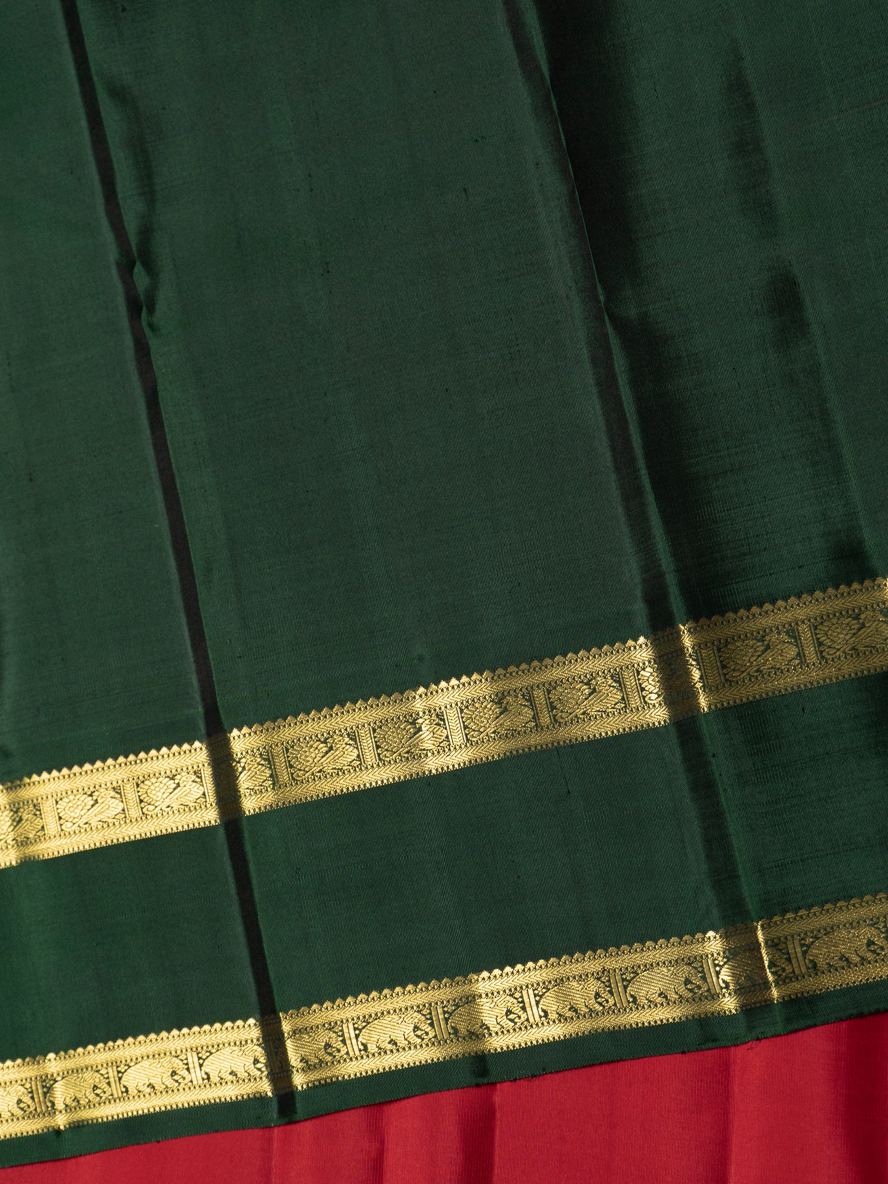 Vintage red and green rettapet border kai korvai/ Kanjipuram Saree CLSA10139