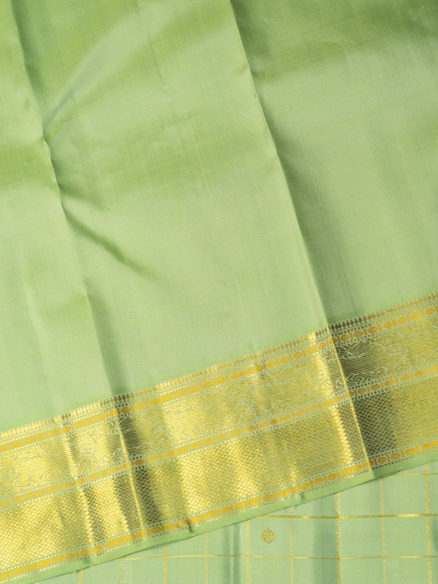 Elakai green Zari Kattam / Kanjipuram Silk Saree CLSA10386