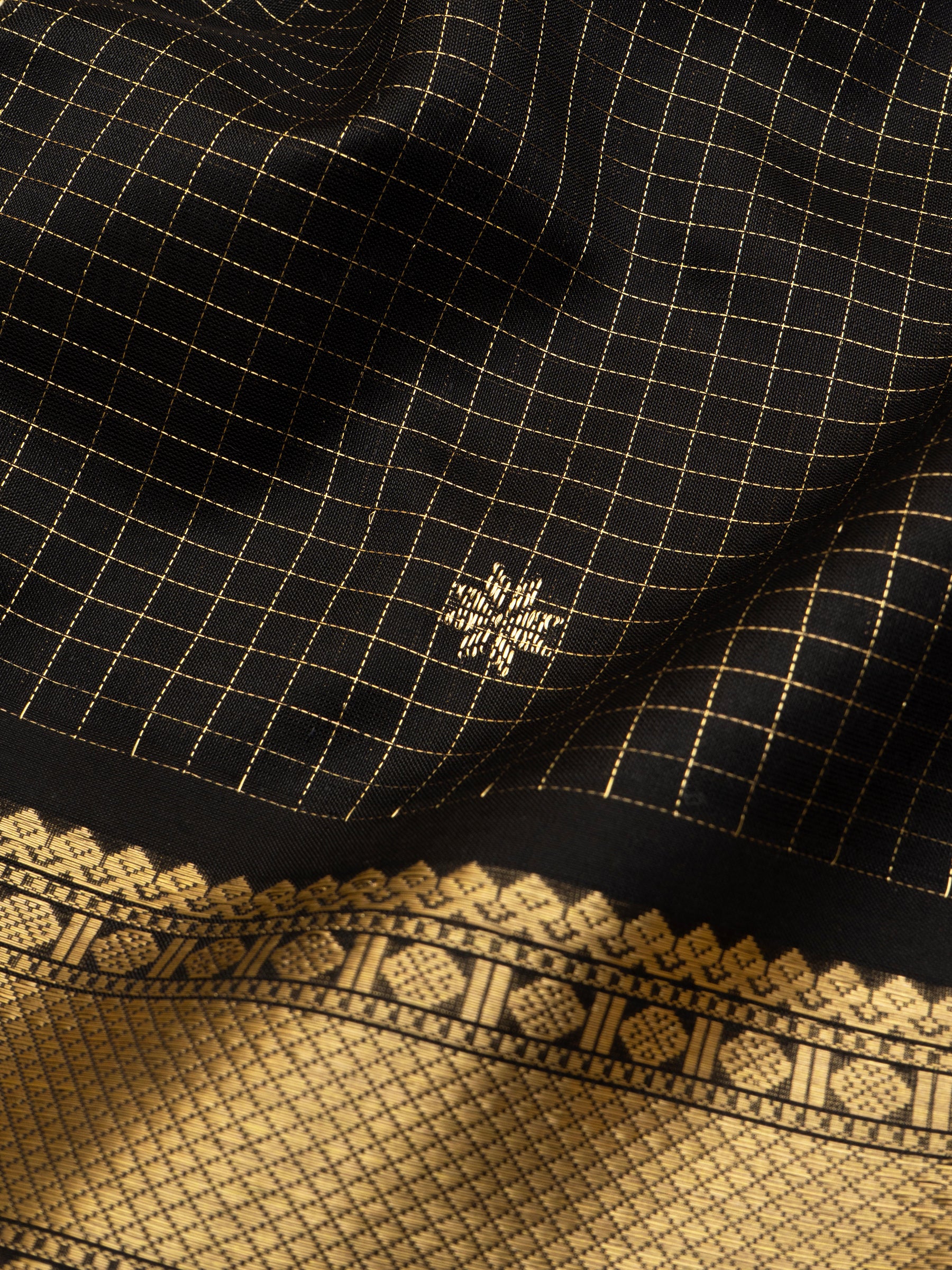 Black kattam butta / Premium Silk Cotton Saree CLSA10913