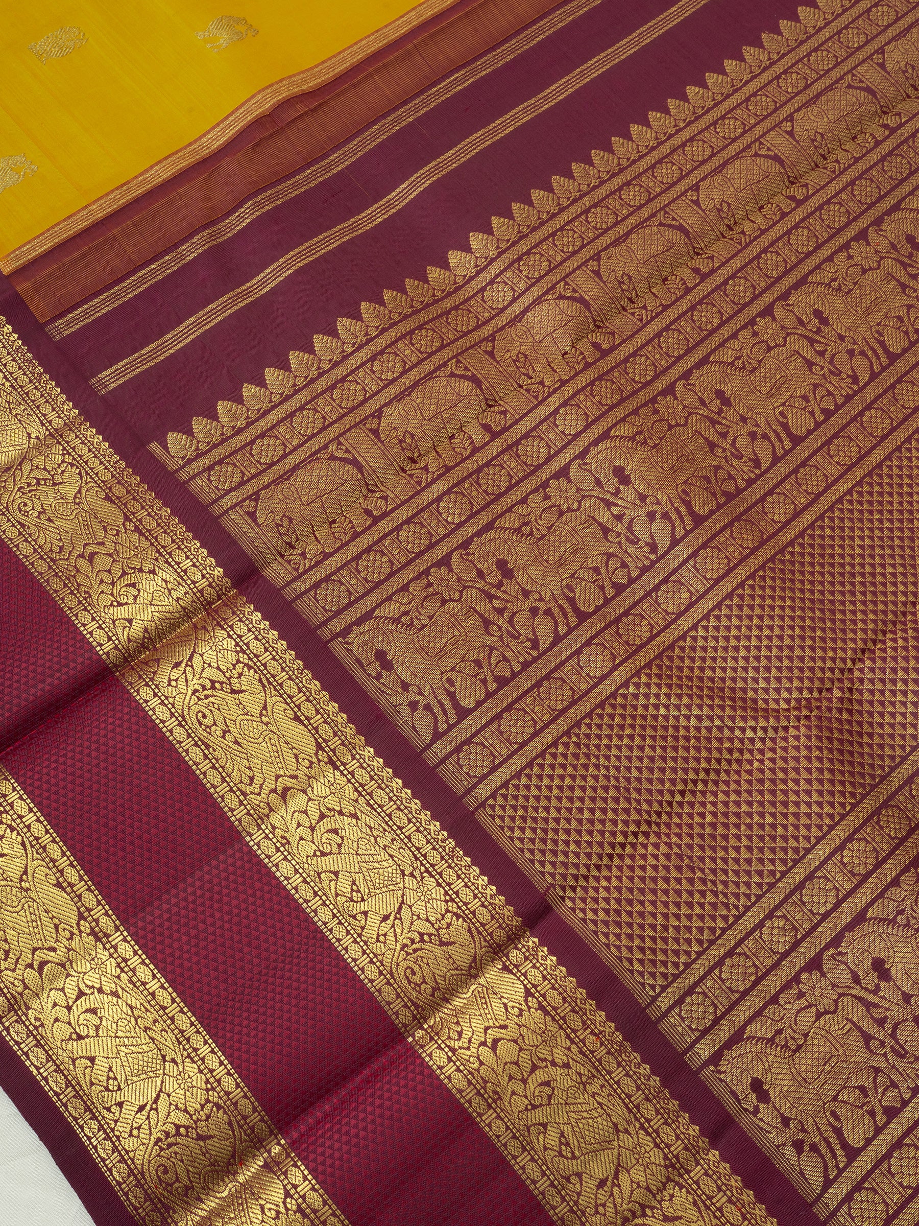 Golden mustard yellow and araku rettapet border kai korvai/ Kanjipuram silk Saree CLSA177