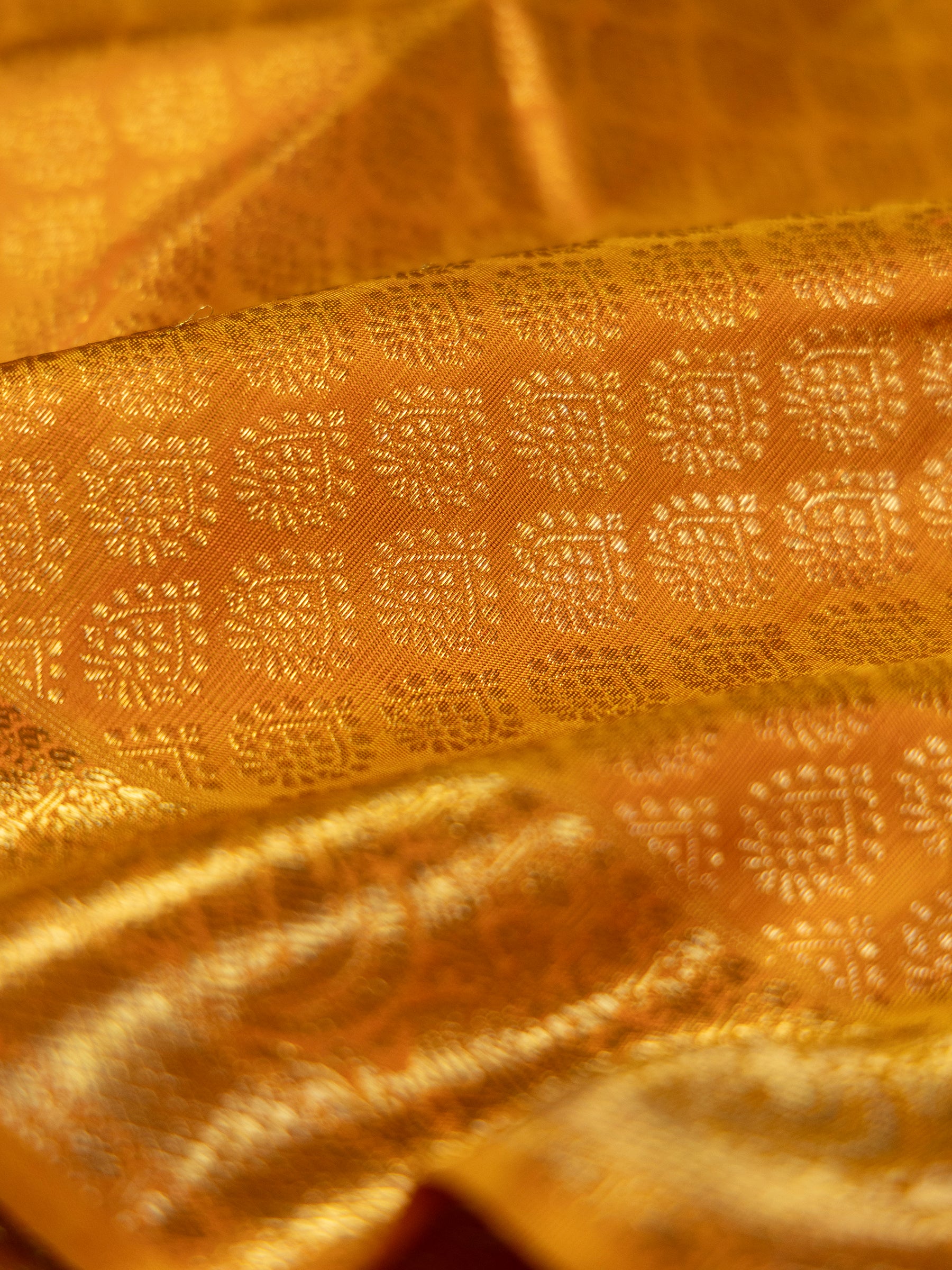 Sunshine orange brocade / Bridal Kanjipuram Silk Saree CLSA4205
