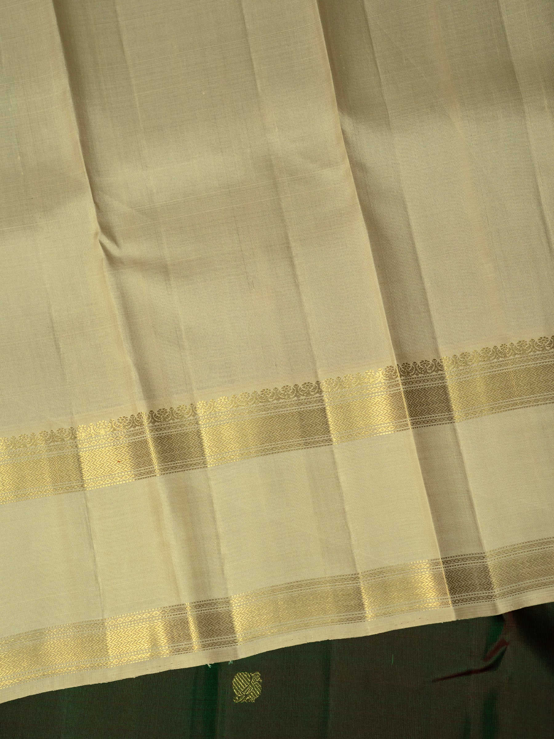 Manthulir colour korvai / Kanjipuram Silk Saree CLSA610