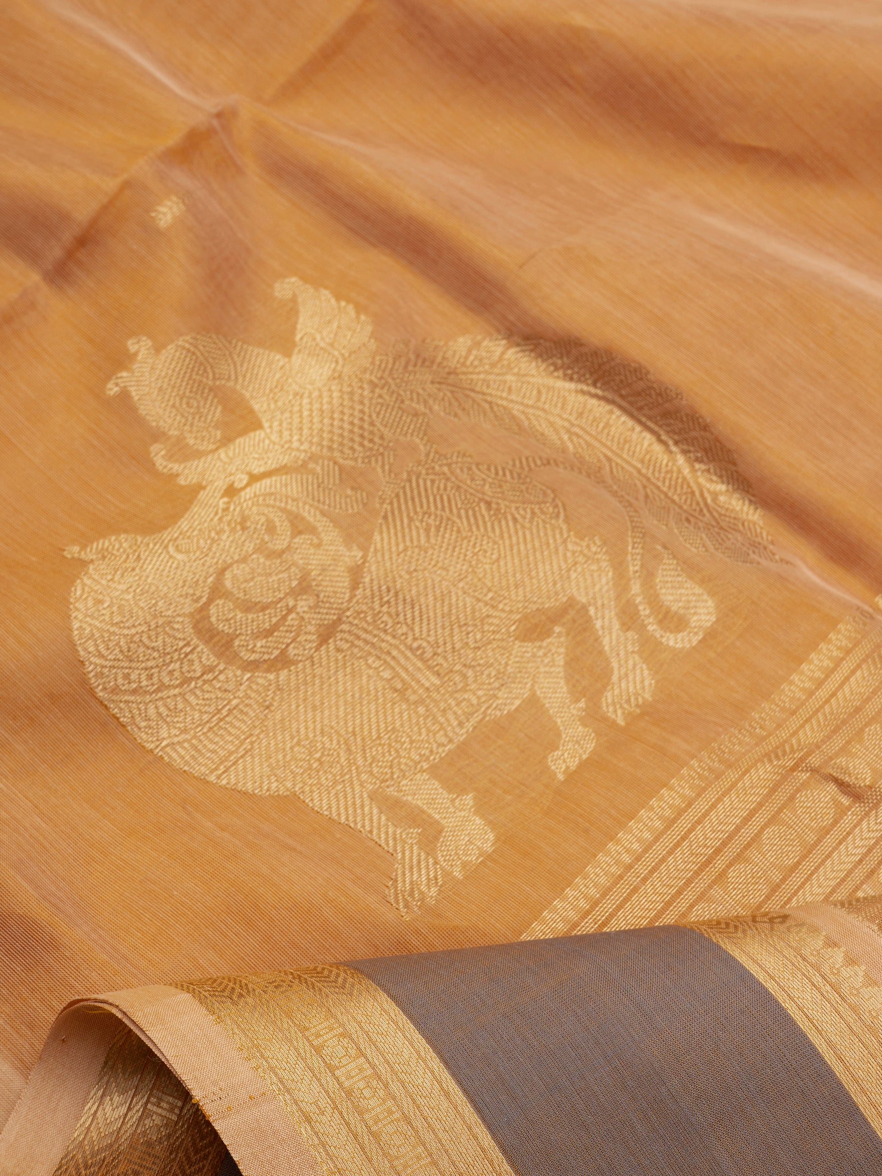 Plush sandal unique pallu / Silk Cotton Saree CLSA9548
