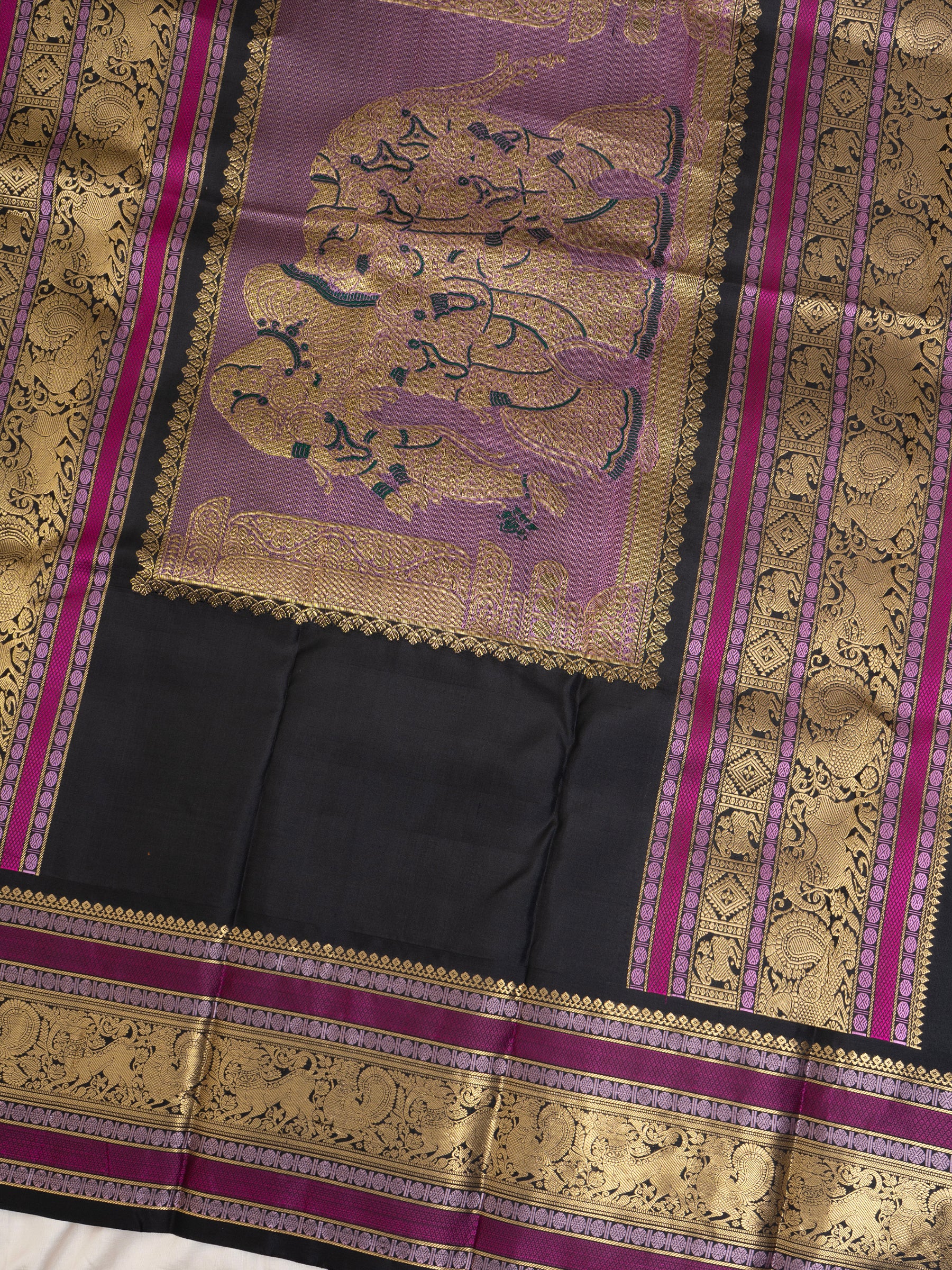 Vendhayam manjal and black unique pallu /Special Edition Silk CLSA9837