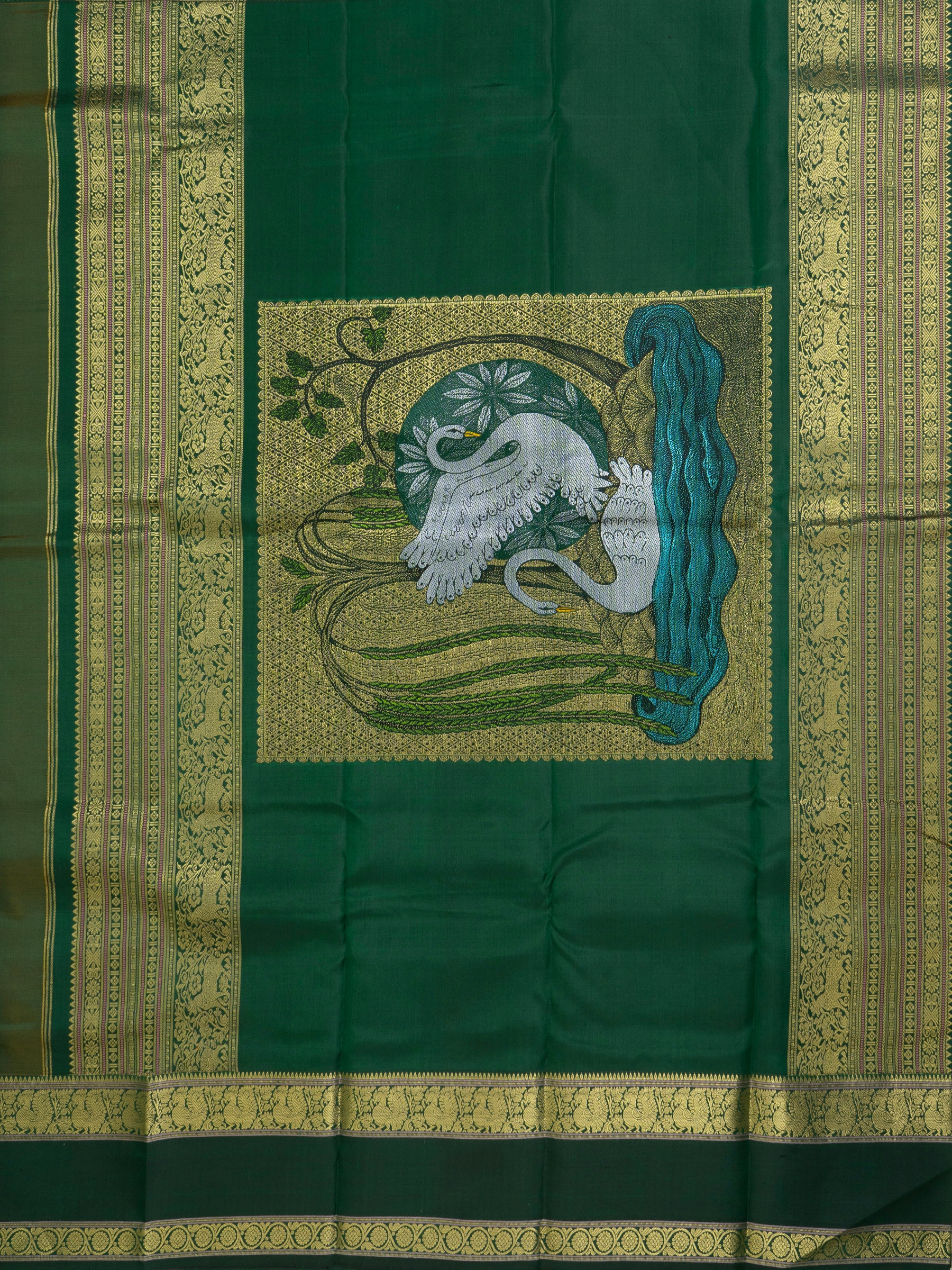 Maanthulir green and green rettapet border- exclusive unique pallu / Special Edition Silk CLSA9842