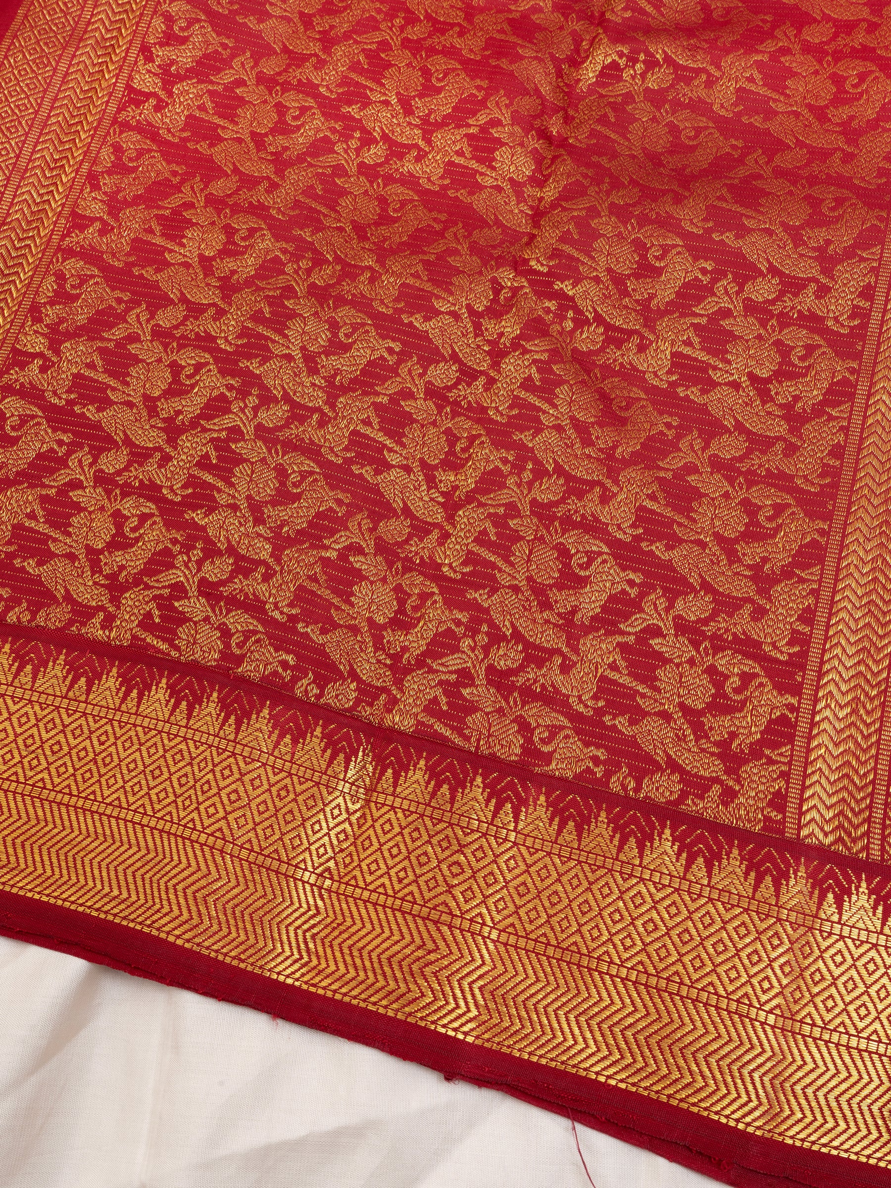 Red vanasingaram pallu / Arani Silk CL9943