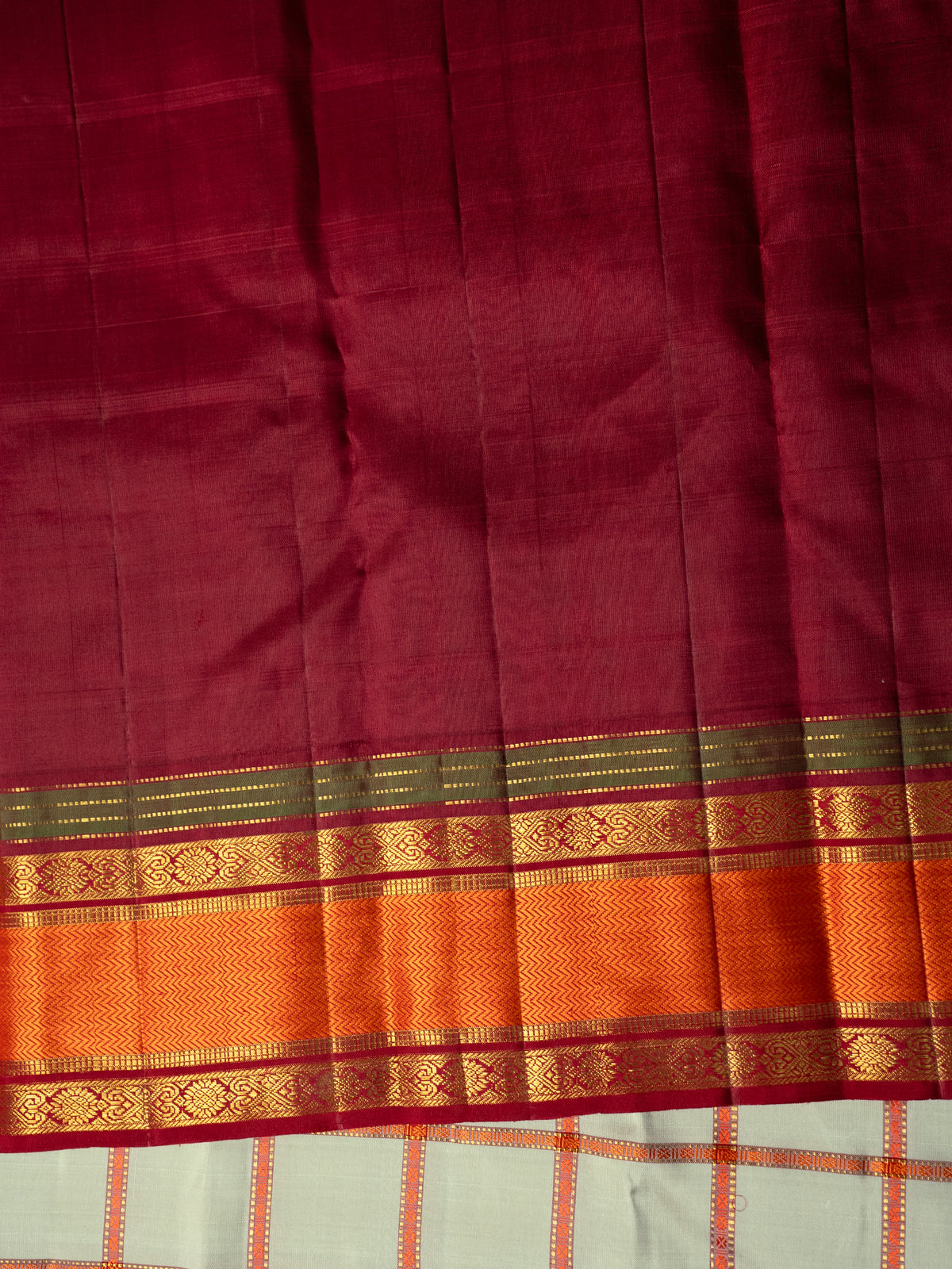 Alankar Off white Kattam Butta. /Pure Kanjipuram Silk Saree CLSA13037