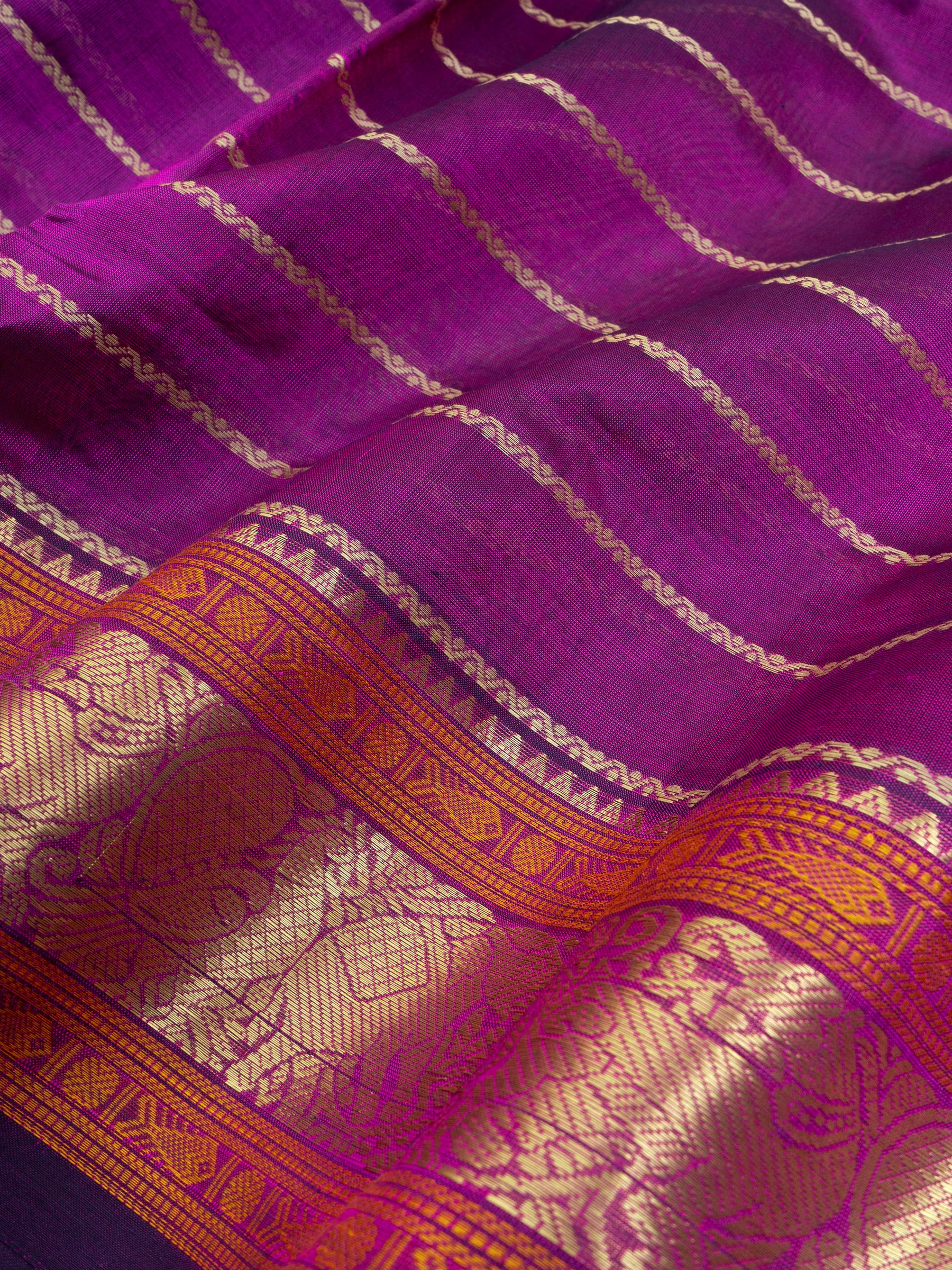 Pinkish magenta veldhari/ Silk Cotton Saree
