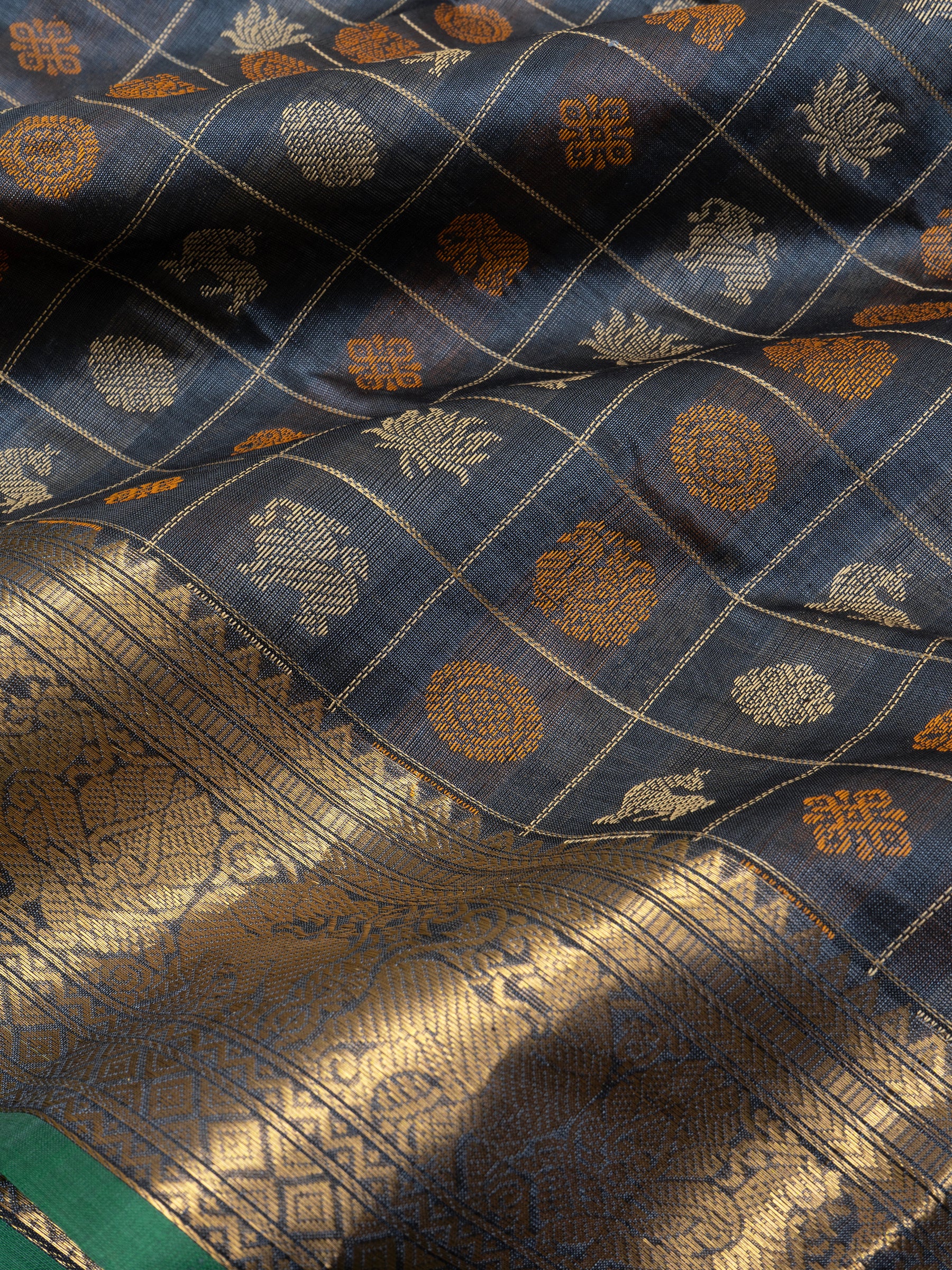 Grey multi butta / Silk Cotton Saree CLSA5237