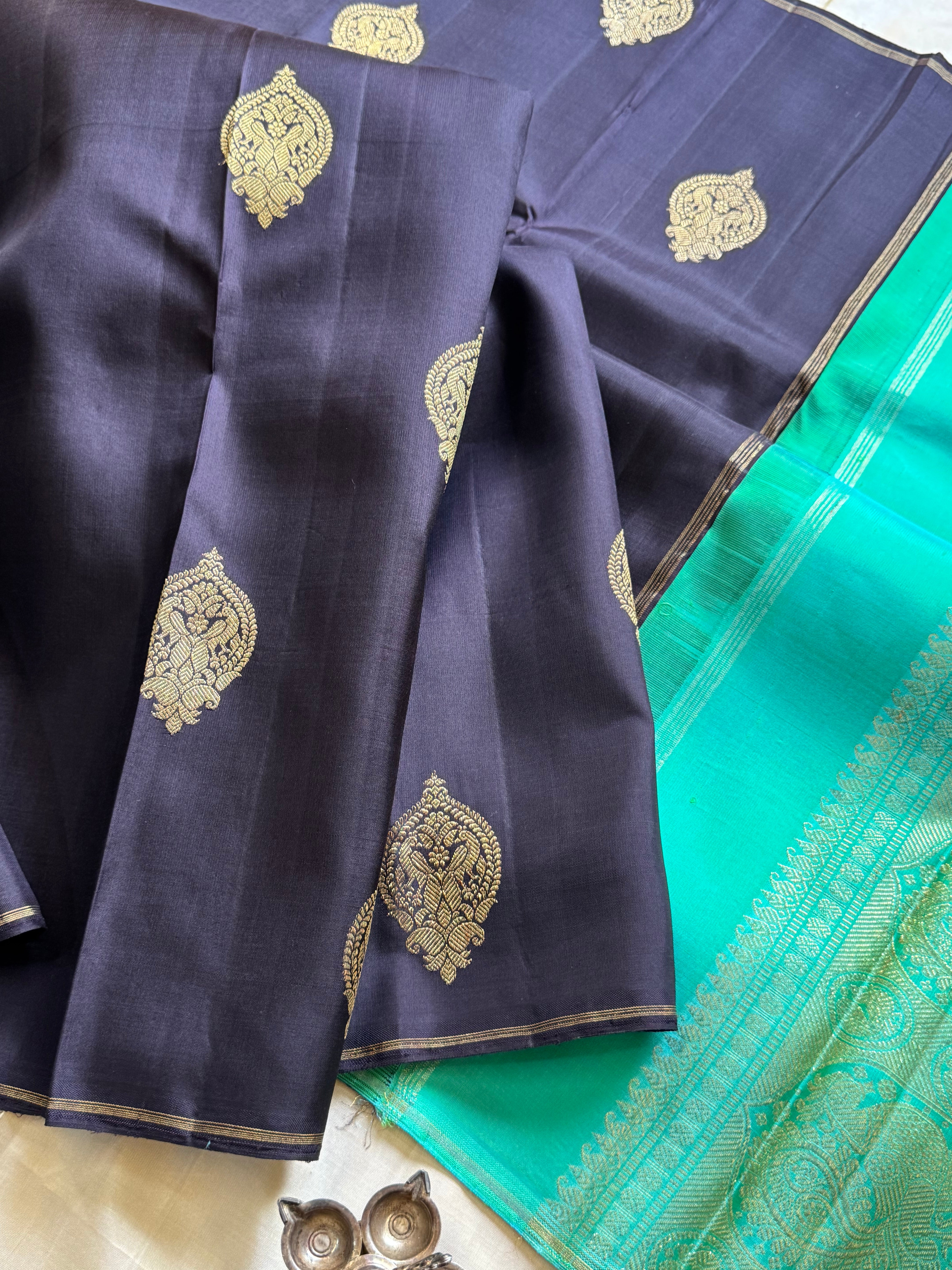 Black Butta kanjipuram silk