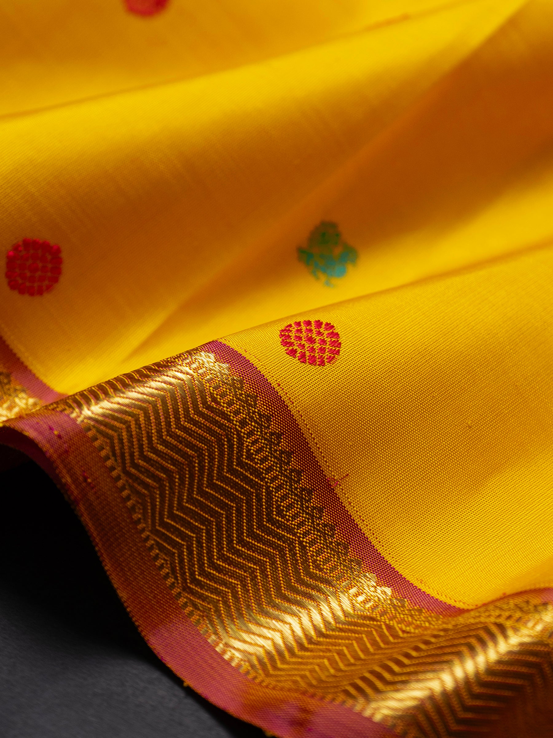 Yellow thread butta small border/ Kanjipuram Saree CLSA10006