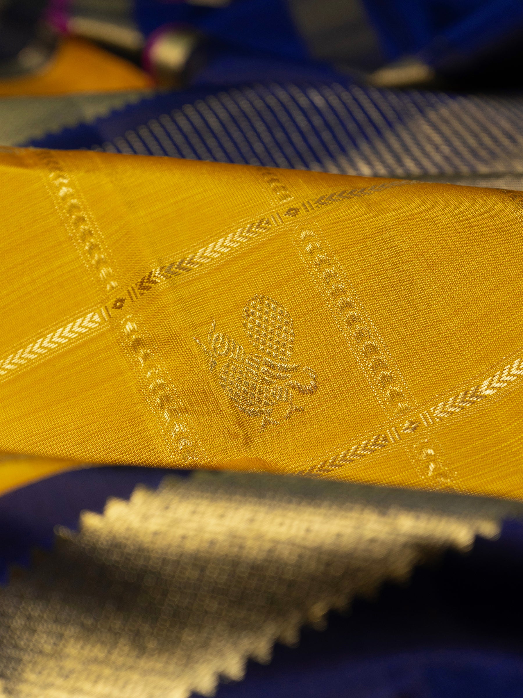 Mustard yellow Zari Kattam Korvai Kanjipuram Silk Saree CLSA10325