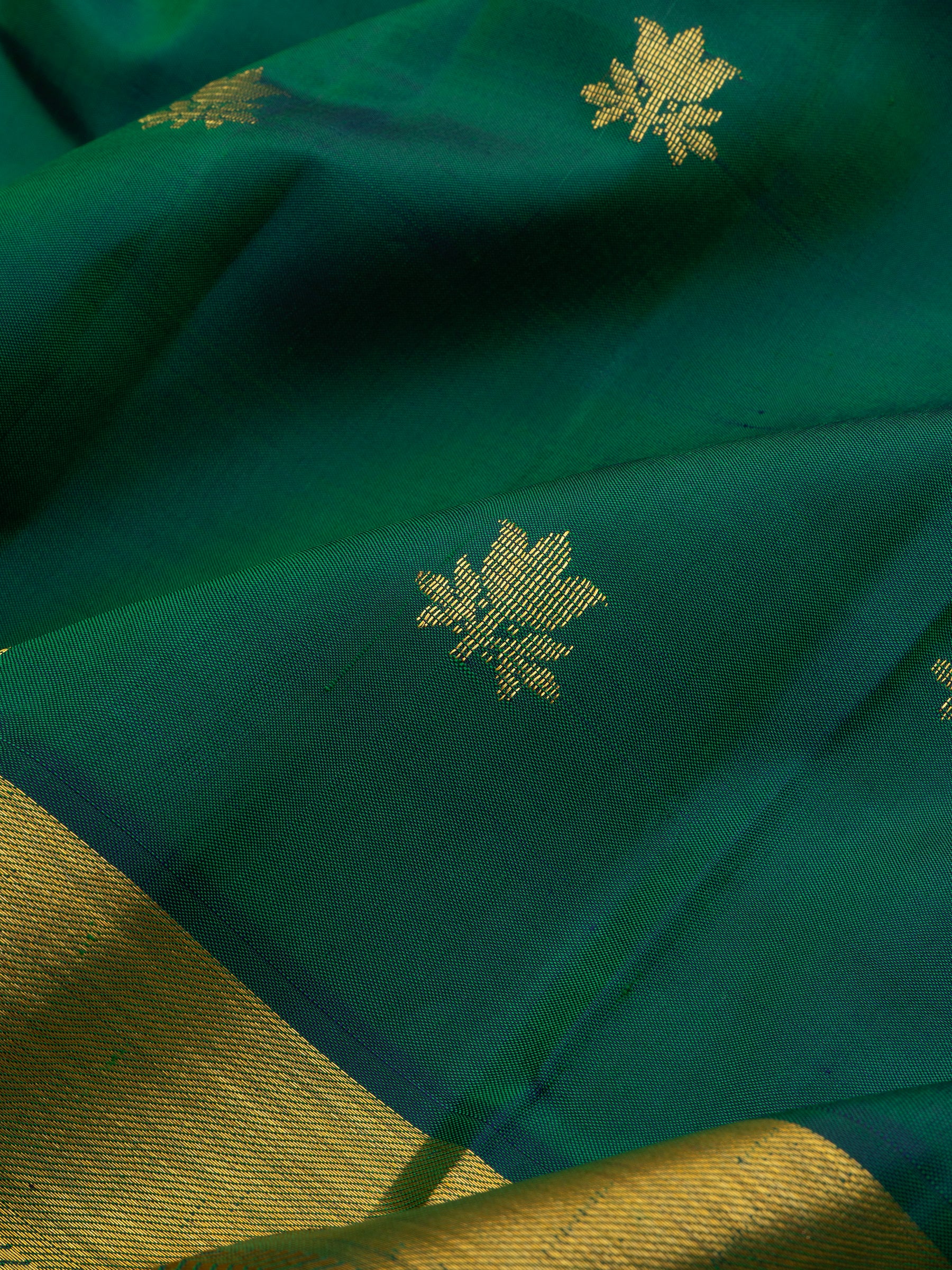 Green Lotus butta /Arani Silk Saree CLSA10839