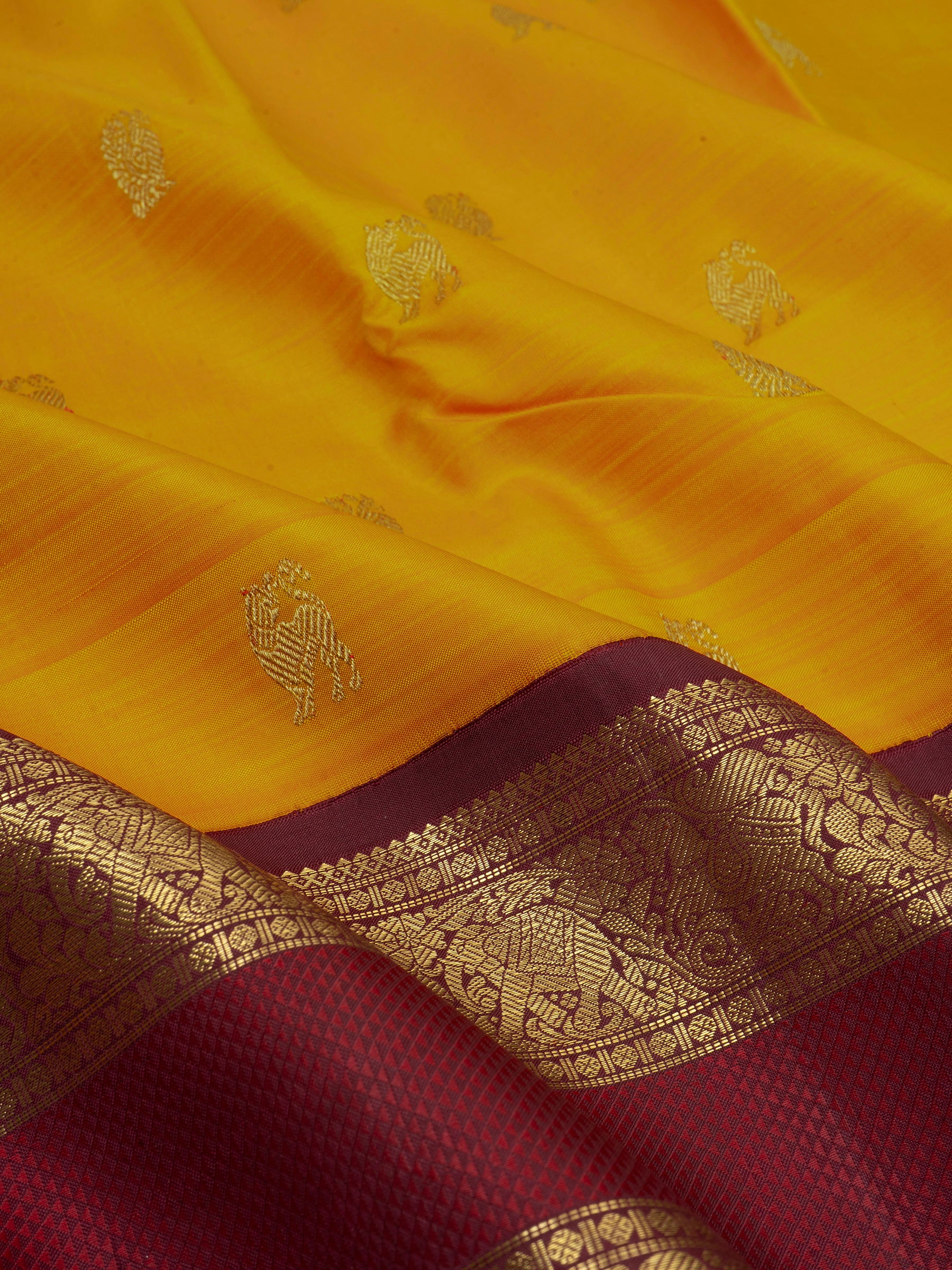 Golden mustard yellow and araku rettapet border kai korvai/ Kanjipuram silk Saree CLSA177