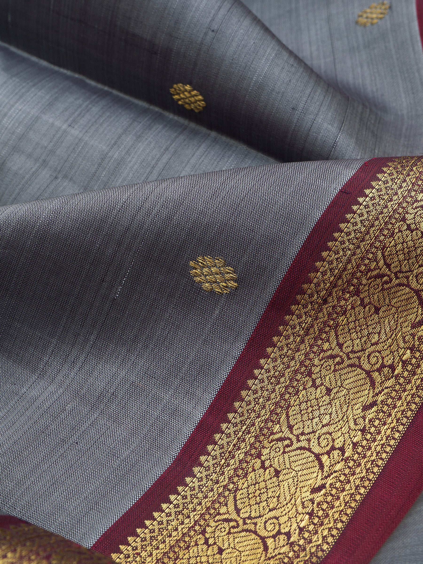 Grey and Araku small border/ Kanjipuram Silk Saree CLSA