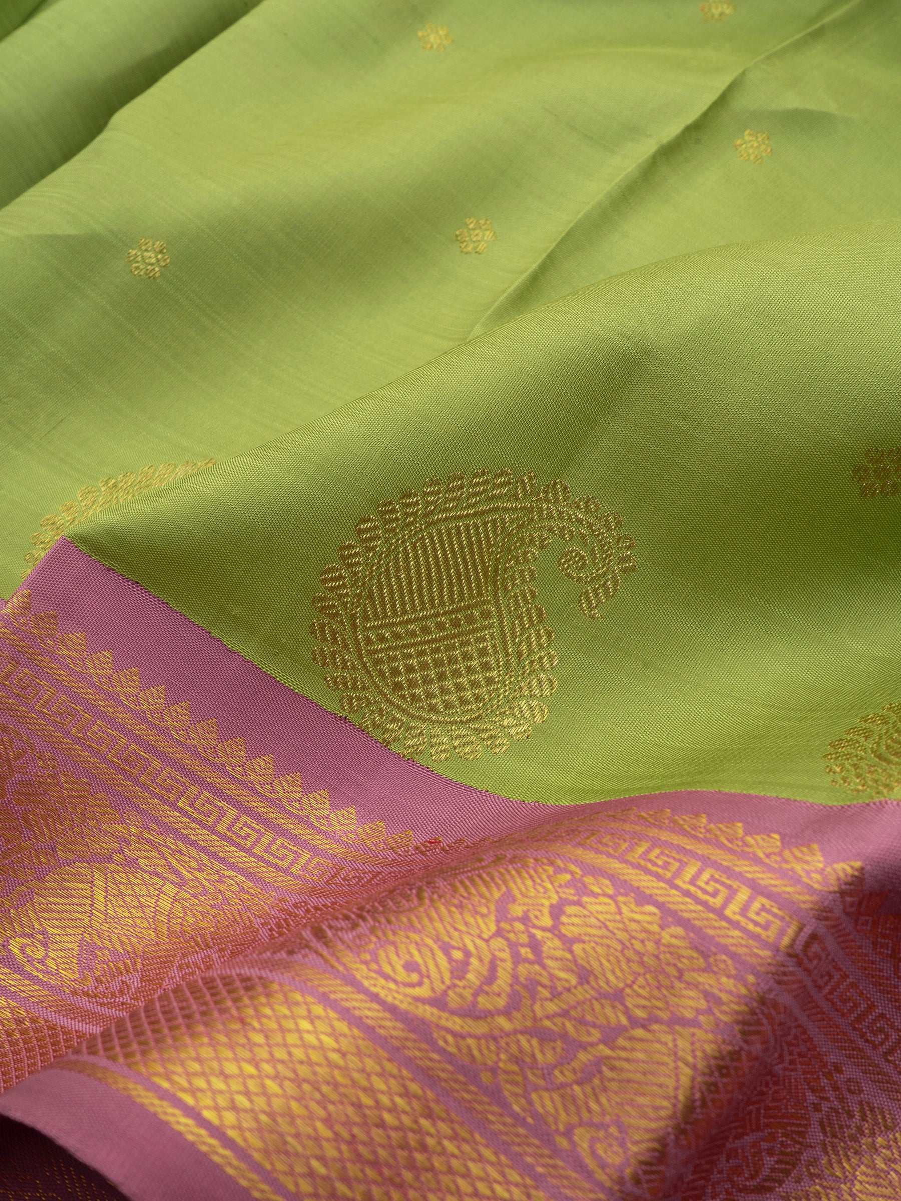Parrot green and pastel pink bettu butta kai korvai / Kanjipuram silk Saree CLSA5492