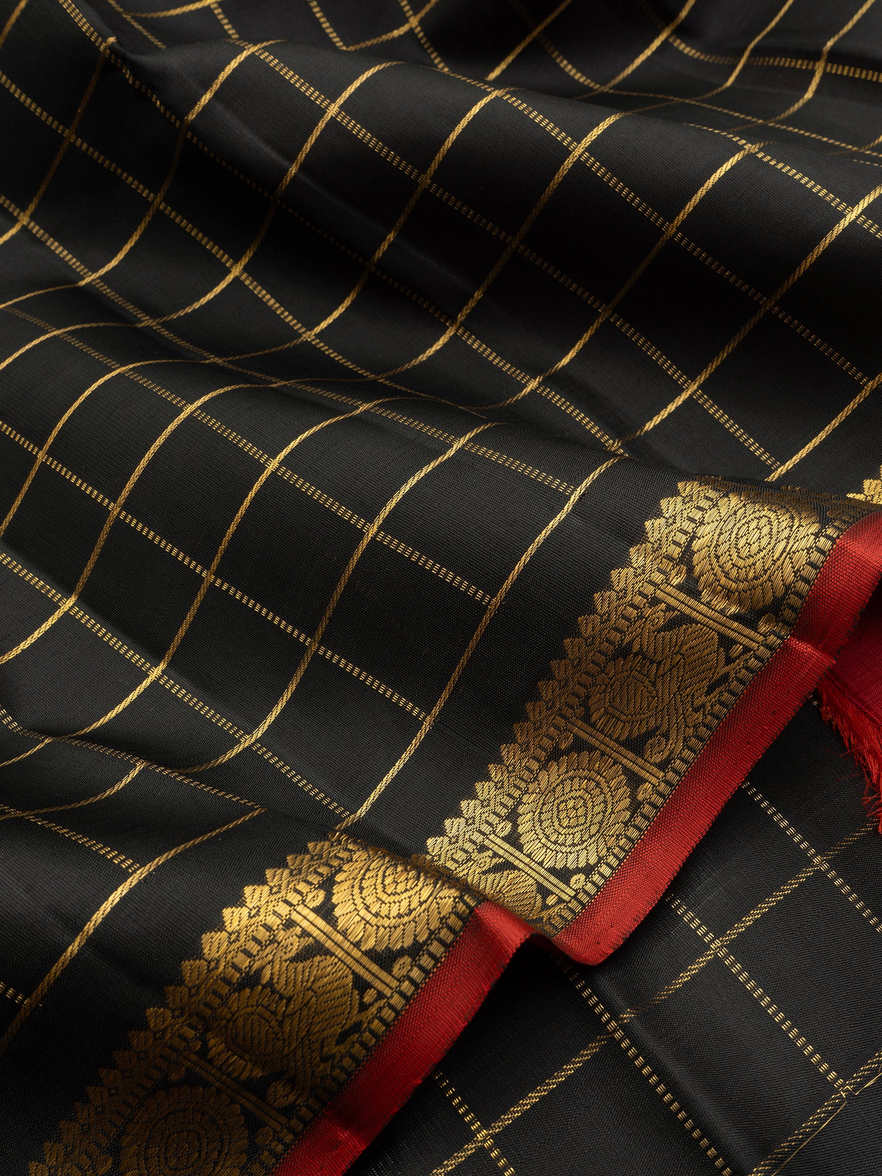 Black zari kattam annam and chakram border / Kanjipuram Silk Saree CLSA7035