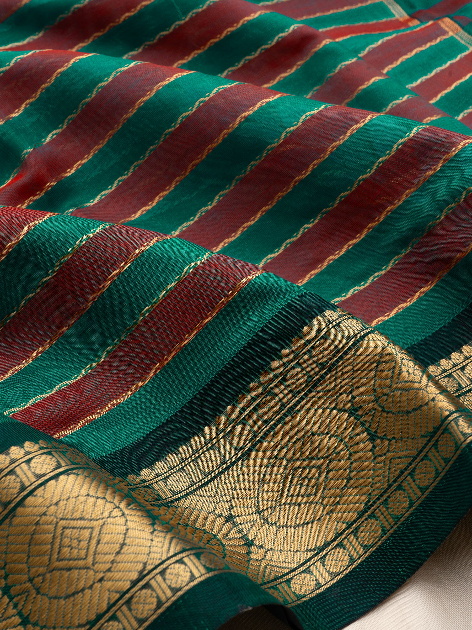 Vintage veldhari/ Silk Cotton Saree CLSA8340