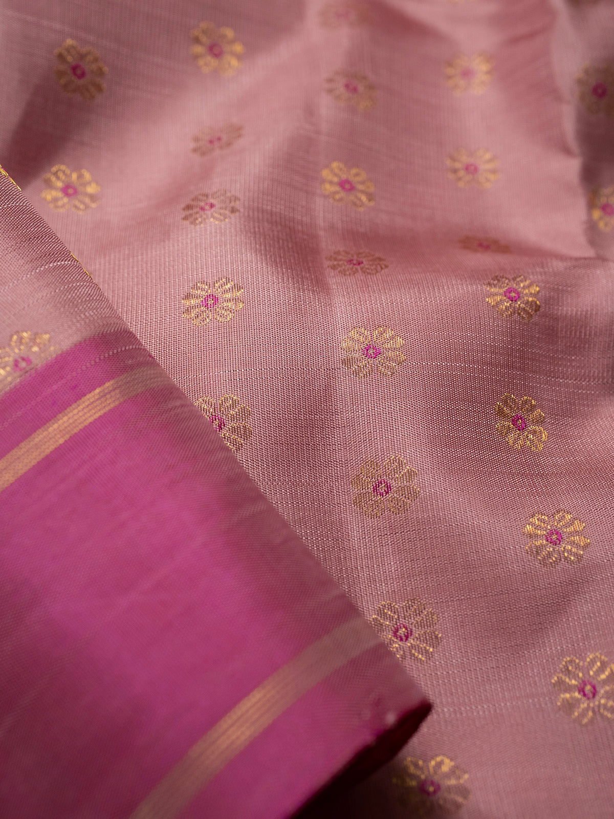 Light pink meenakari Thodar Butta /:Kanjipuram Silk Saree CLSA9629