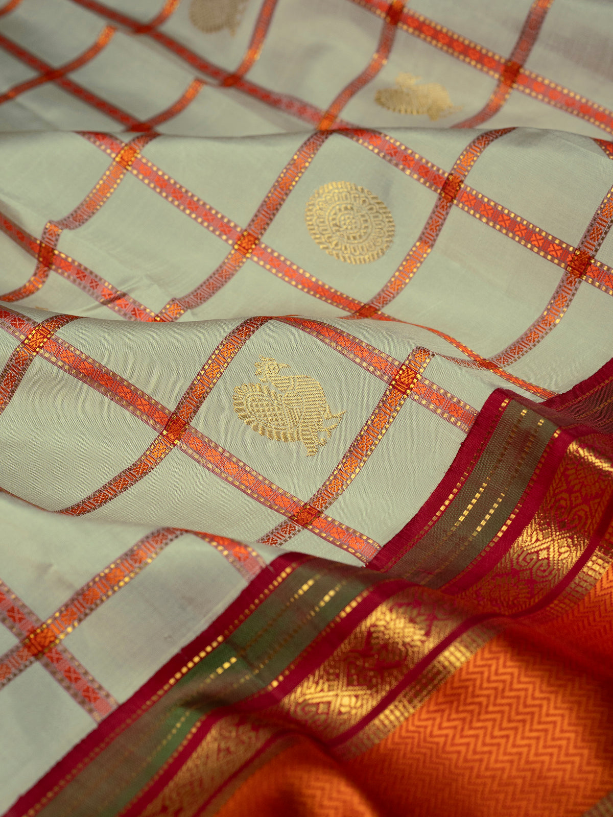 Alankar Off white Kattam Butta. /Pure Kanjipuram Silk Saree CLSA13037