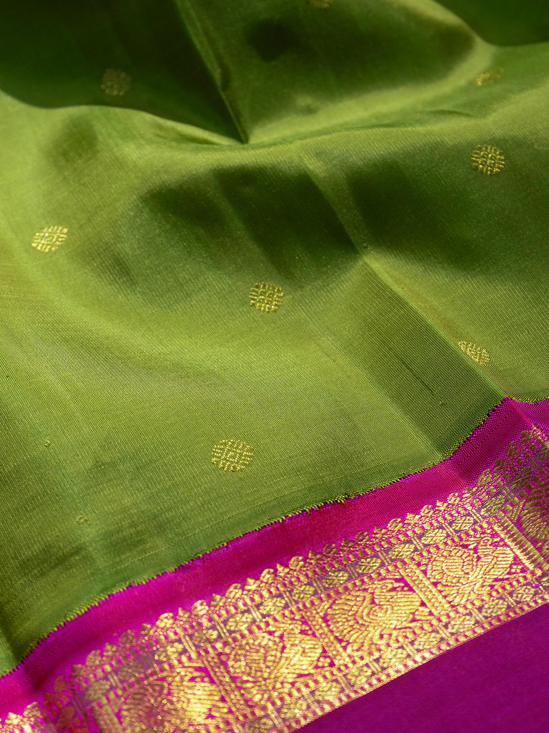 Parrot green retta pet / Kanjivaram Saree CLSA8060