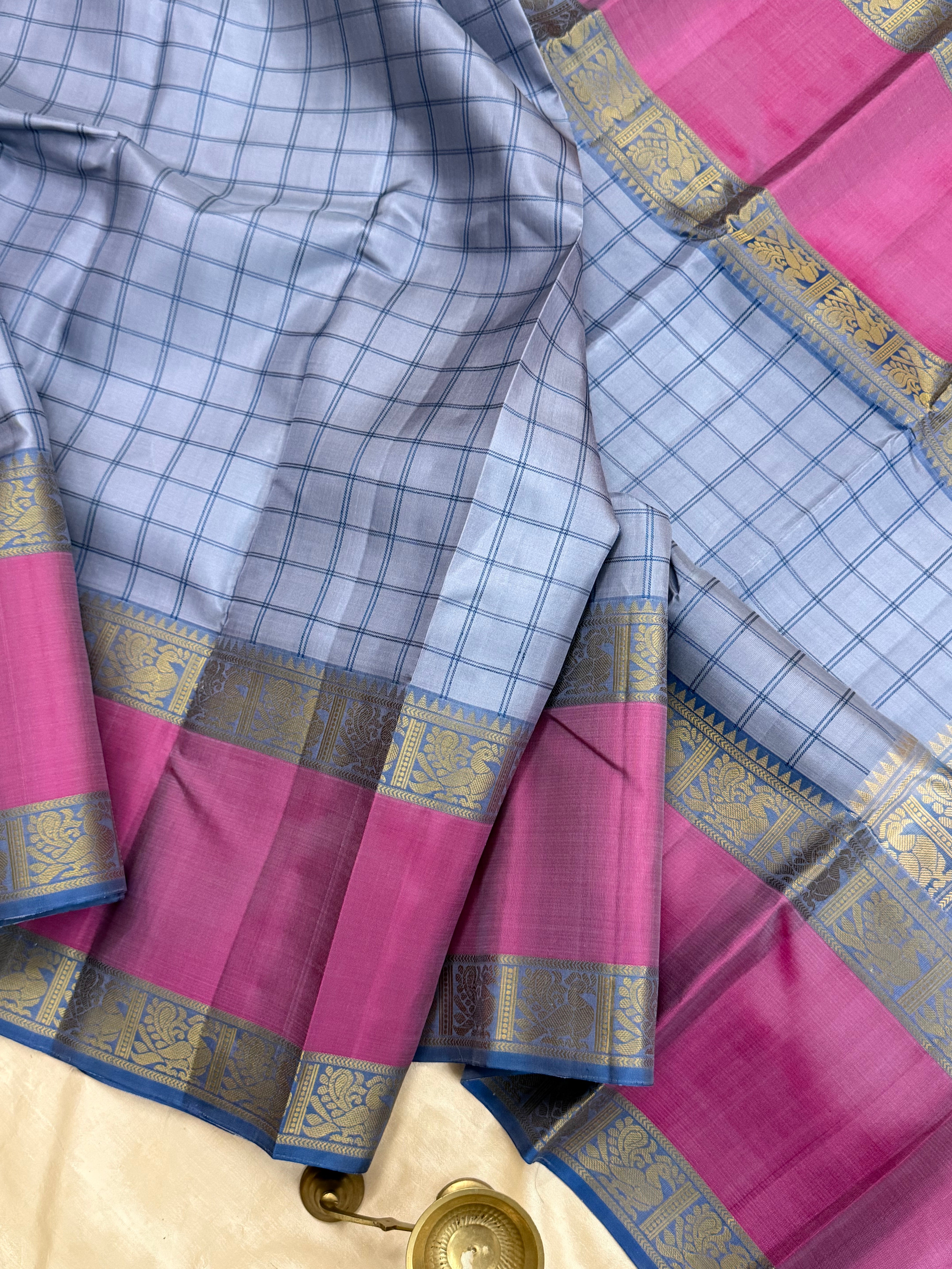 Grey kattam and pink rettapet border / Varnangal Soft Silk