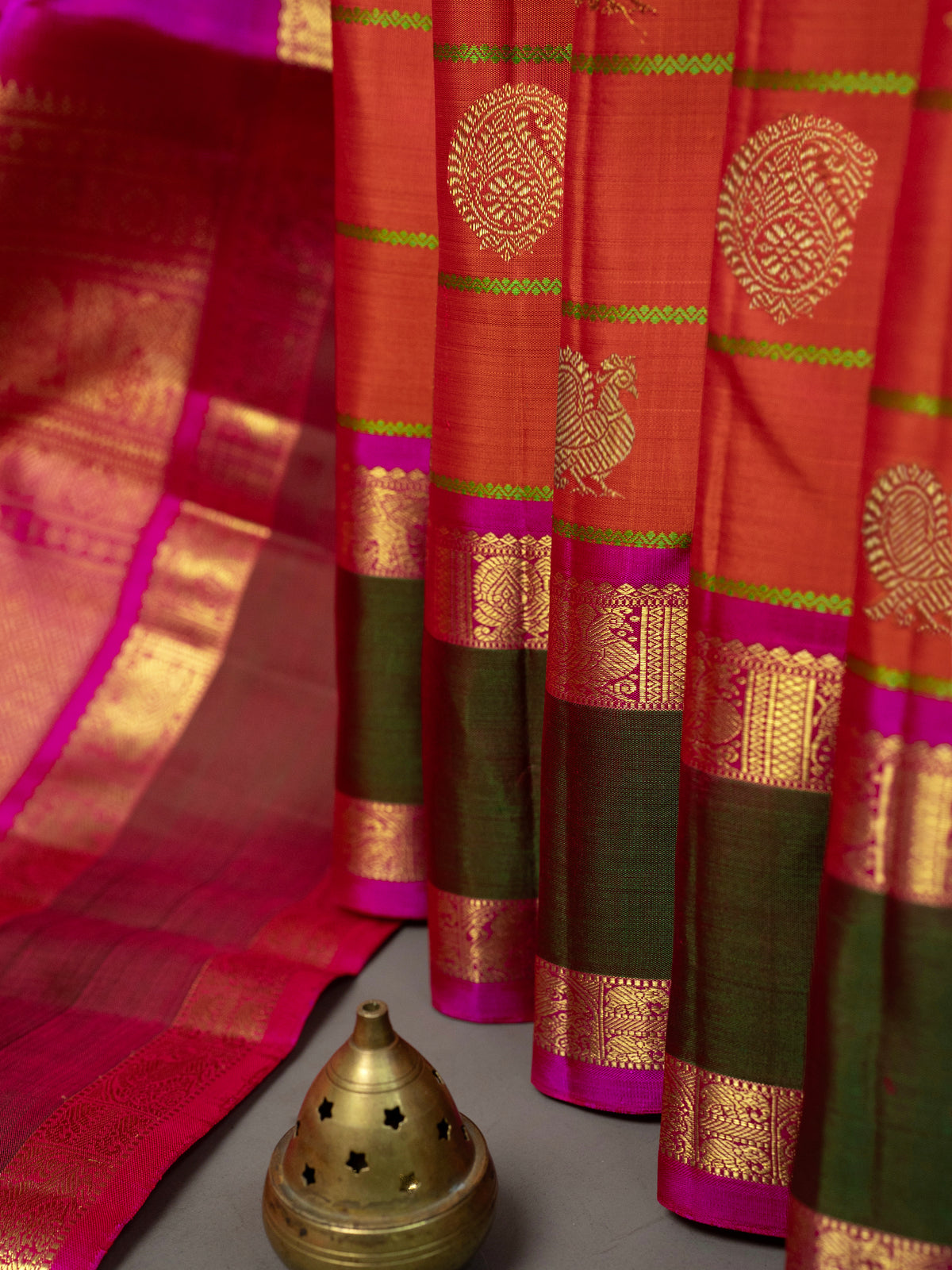 Orange kattam manga butta rettapet border/ Kanjipuram Silk Saree CLSA11682