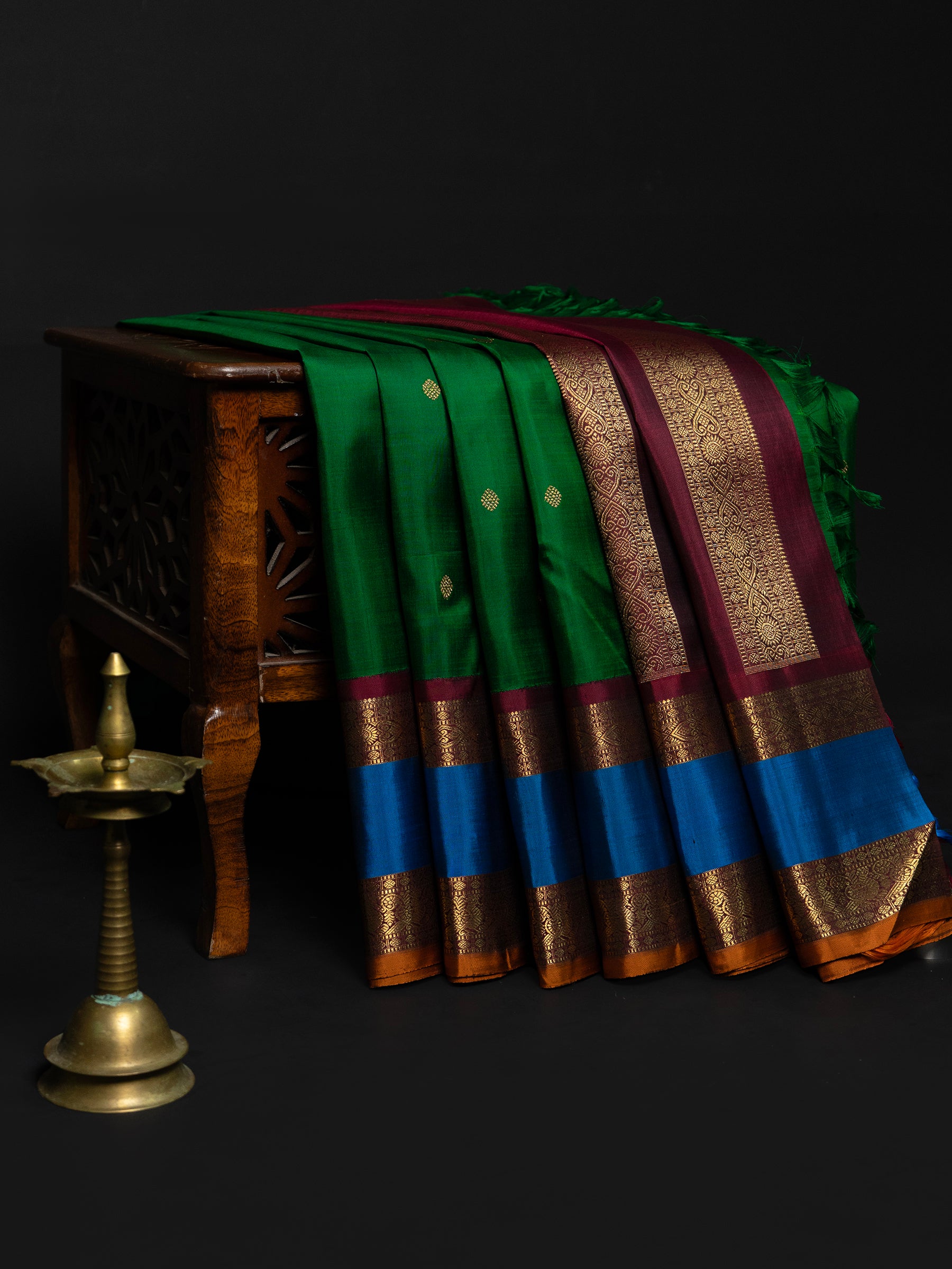 Green and teal blue rettapet border kai korvai/ Kanjipuram Silk Saree CLSA3077