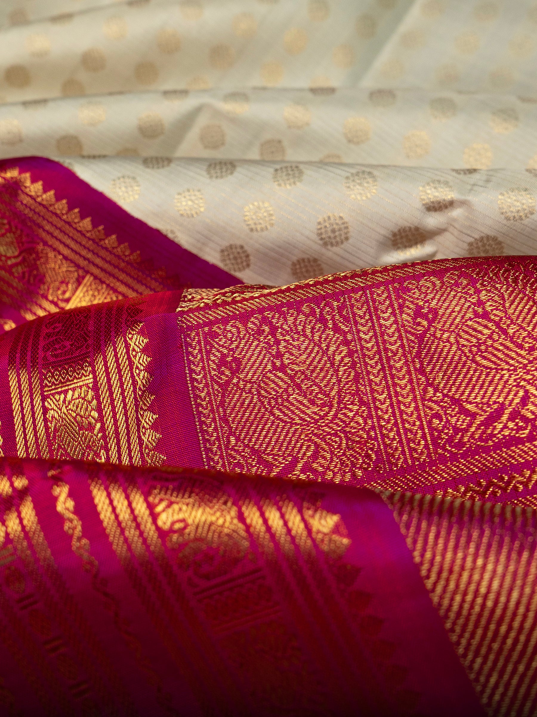 Off white zari butta and varisapet border kai korvai/ Kanjipuram Saree CLSA3776