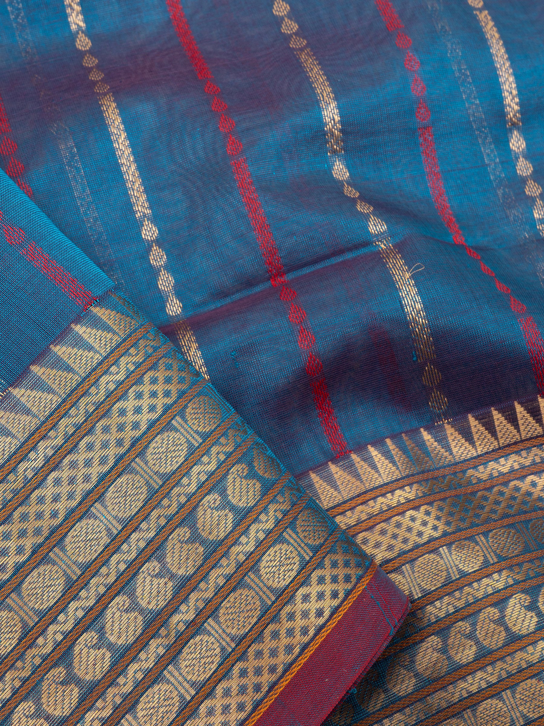 Mayilkazhuthu stripes veldhari / Silk Cotton Saree CLSA4686