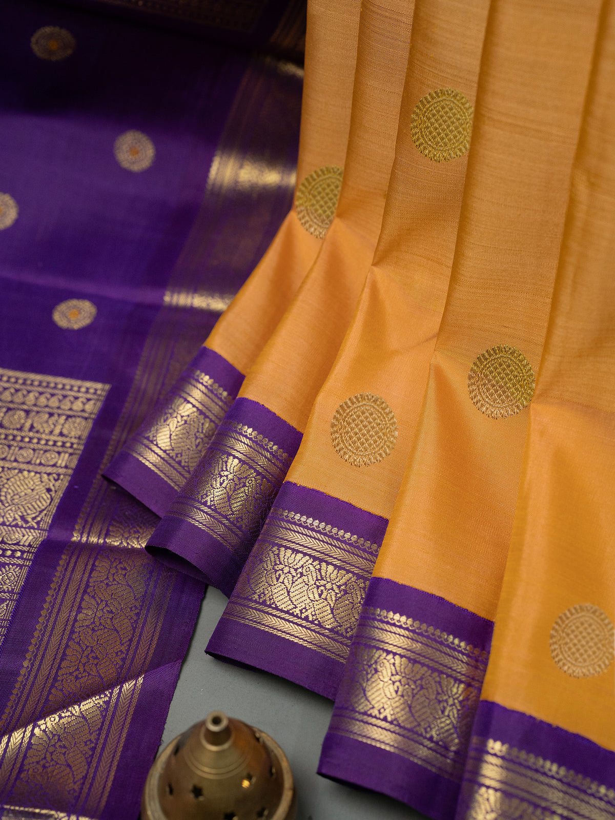 Yellow shot orange and purple small kai korvai border / Kanjipuram Silk Saree CLSA10053