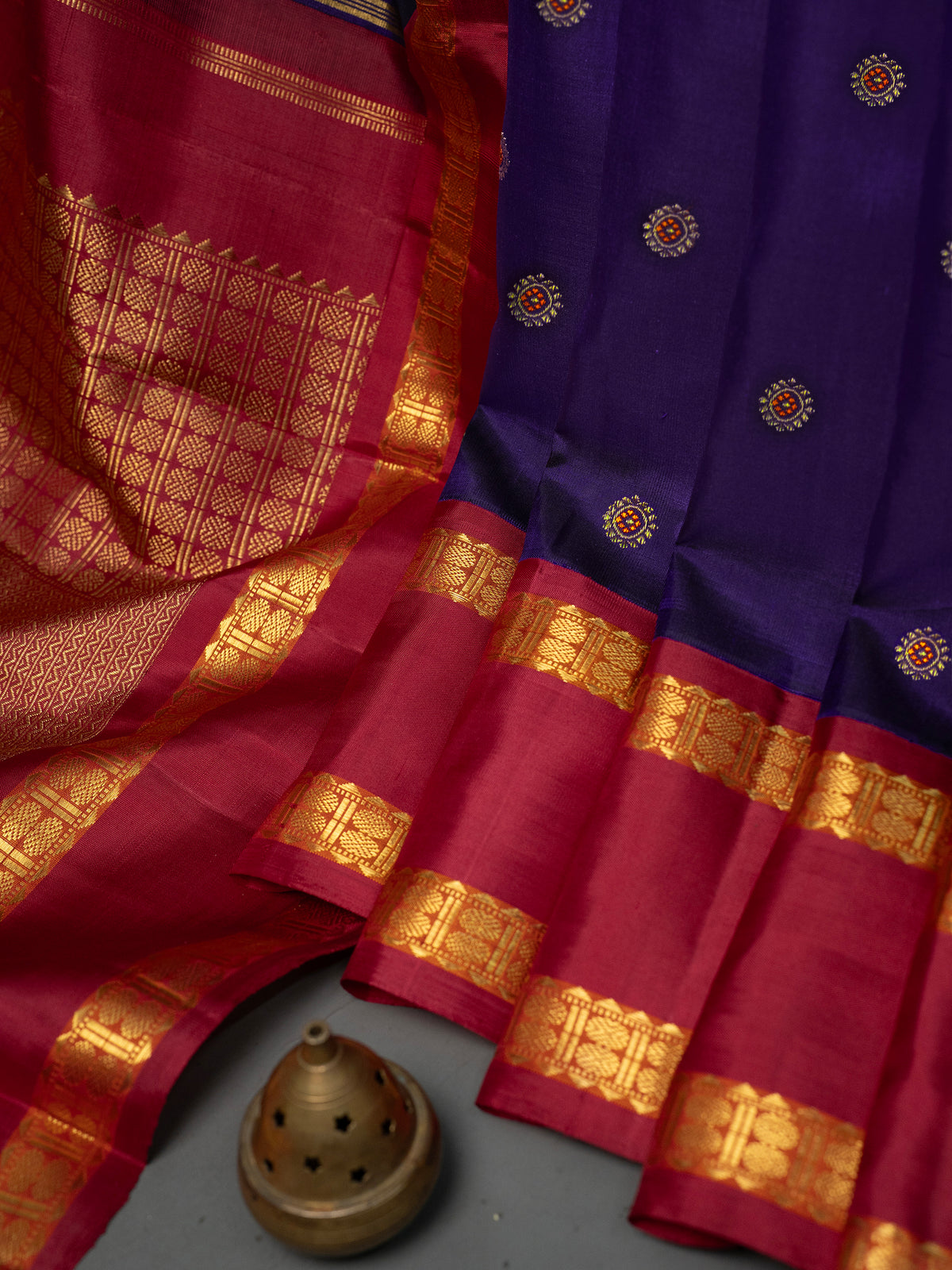 Purple and Araku meenakari butta rettapet border kai korvai/ Kanjipuram Silk Saree CLSA12118