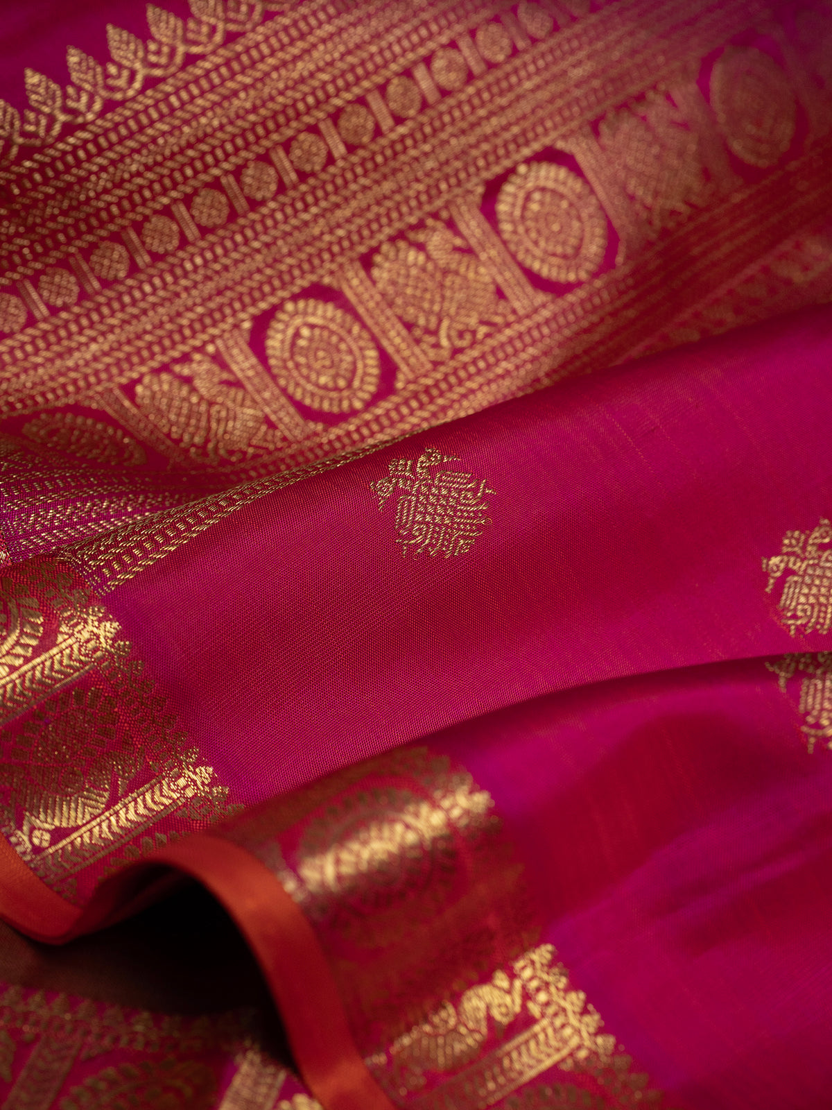 Manthulir small pet pure Kanjipuram Silk Saree CLSA7603