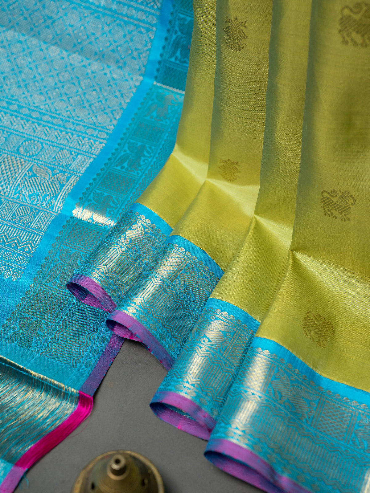 Lite green and turquoise Blue kai korvai/ Kanjipuram Silk Saree CLSA8073