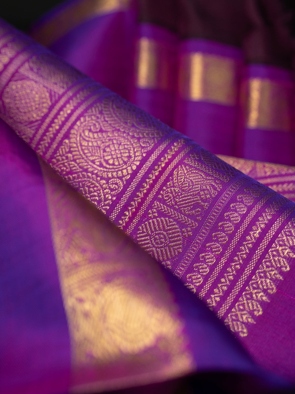 Brown and purple rettapet border kai korvai/ Kanjipuram Silk Saree CLSA8221