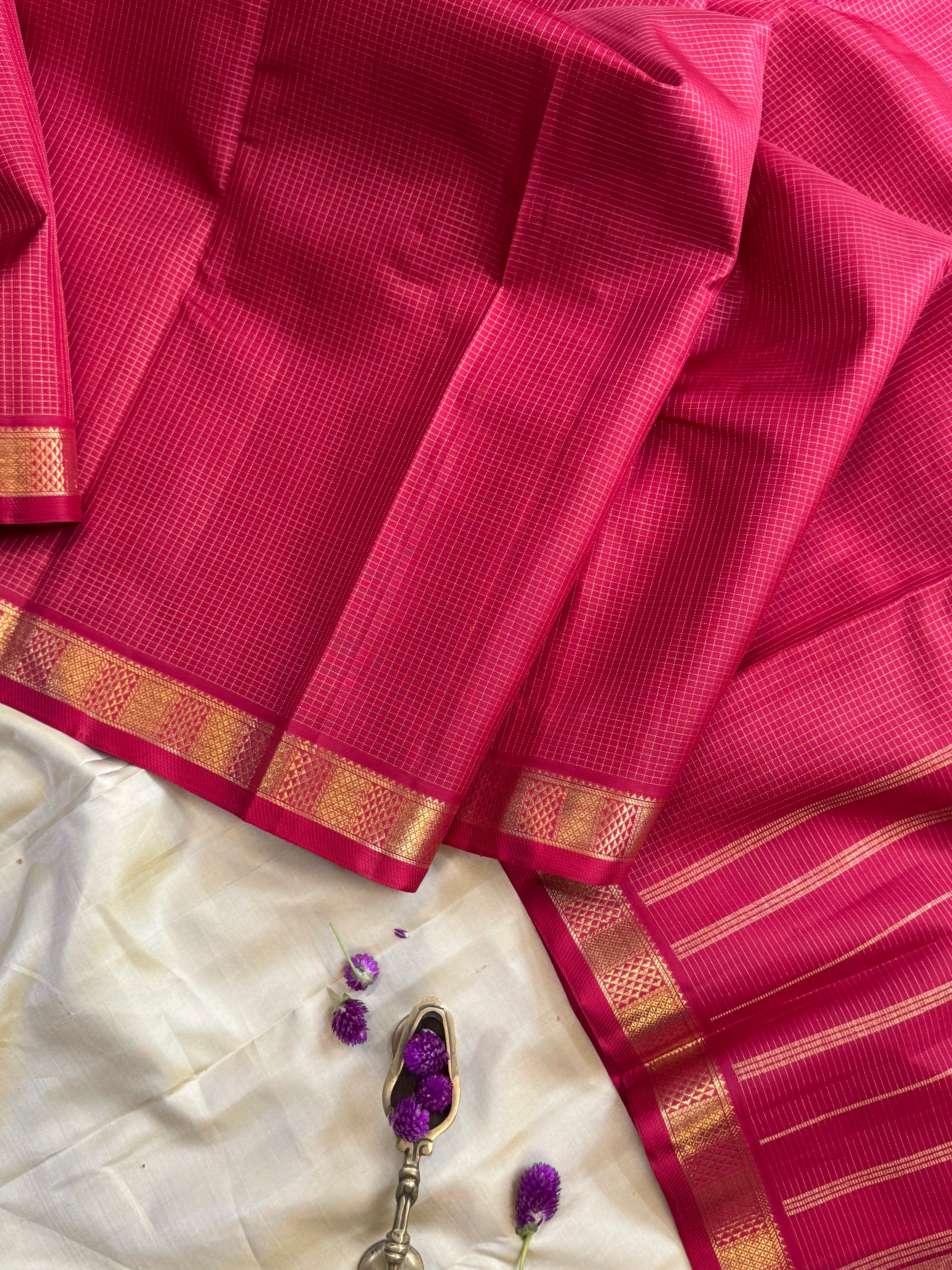 Red Zari kattam/ kanjipuram silk saree