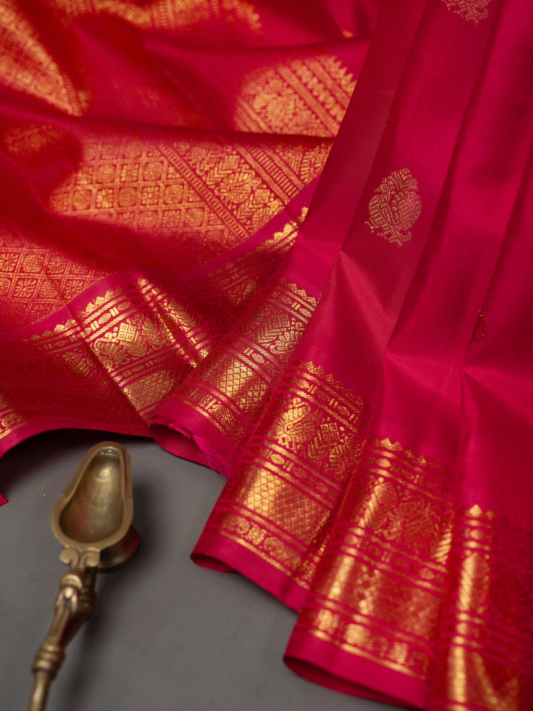 Pink vintage pet Kanjipuram Silk Saree CLSA11045